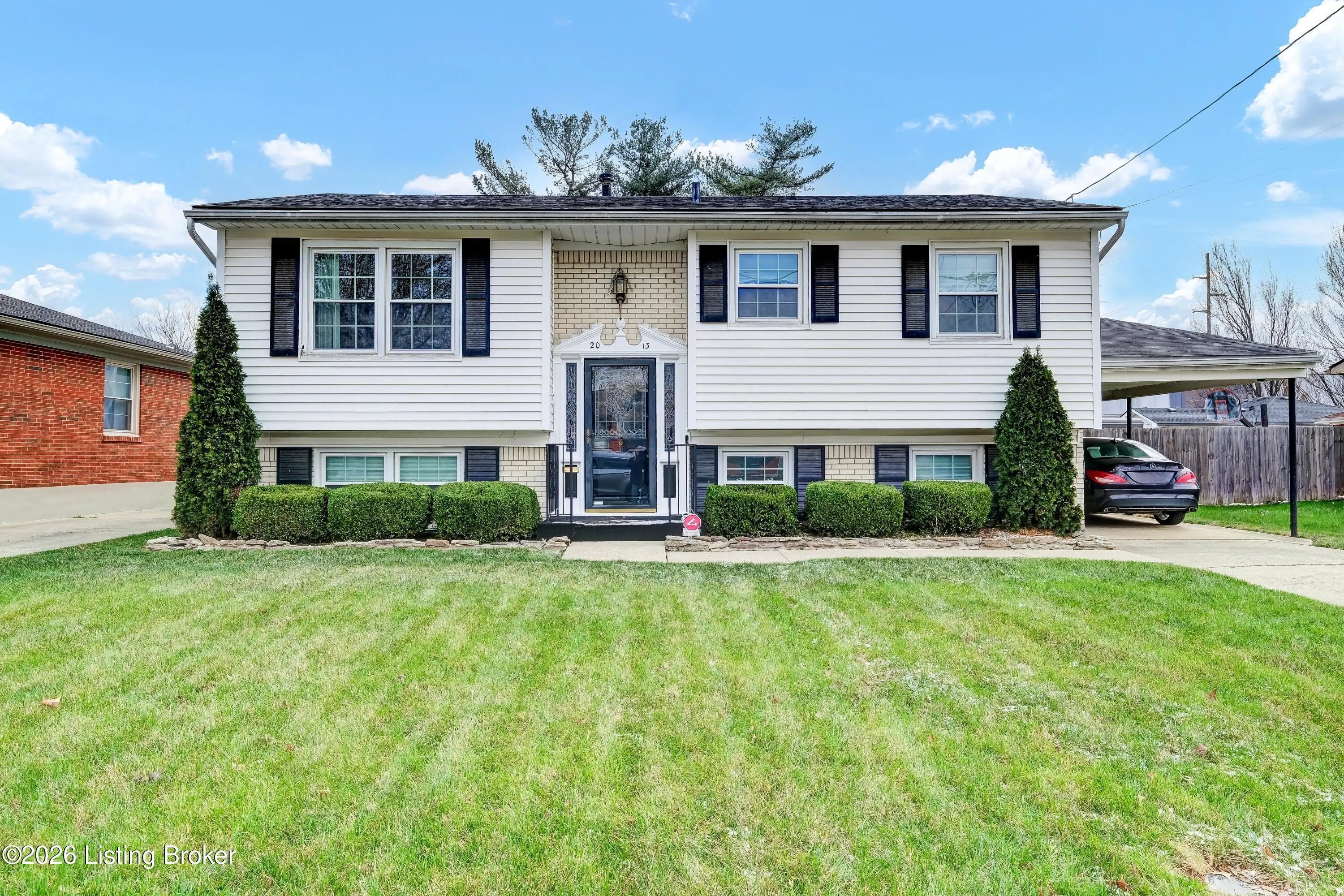 Photo of Listing #1712106