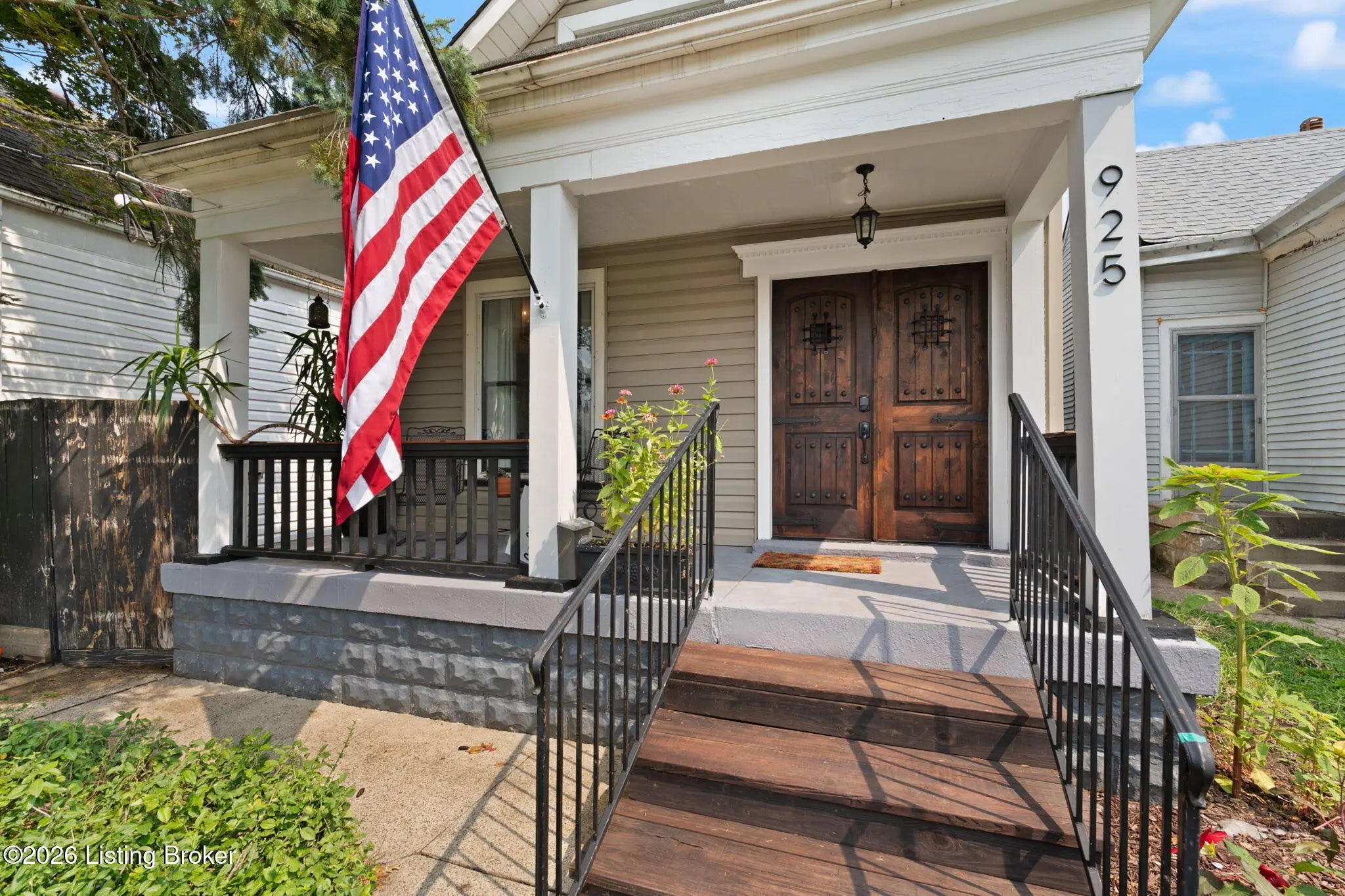 Photo of Listing #1712164