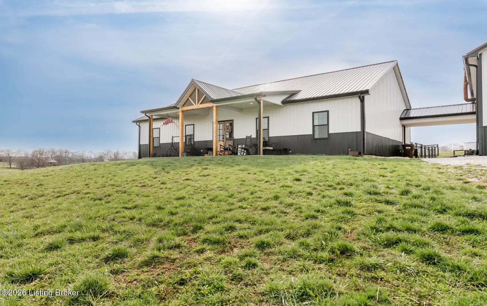 Photo of Listing #1712167