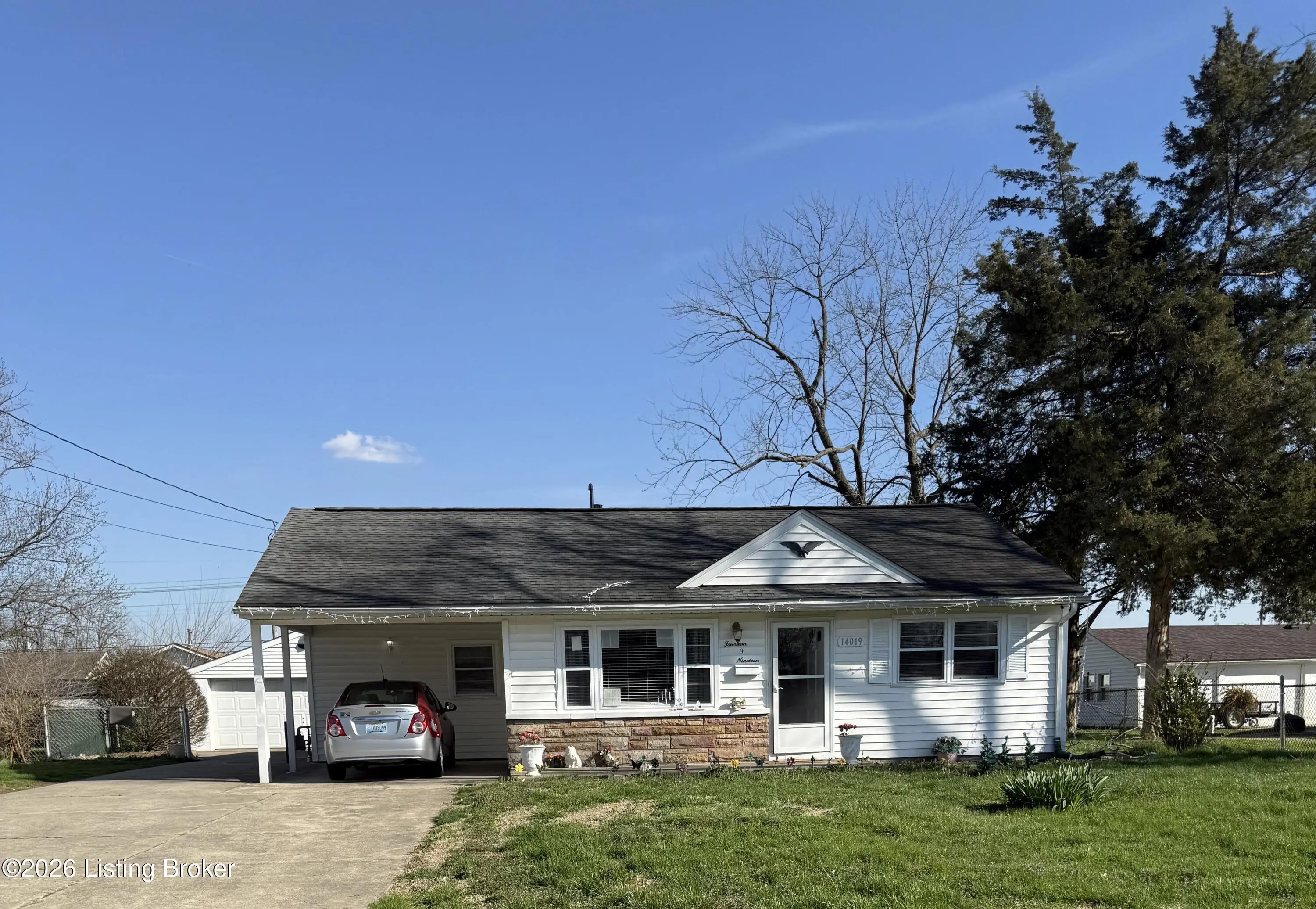 Photo of Listing #1712244