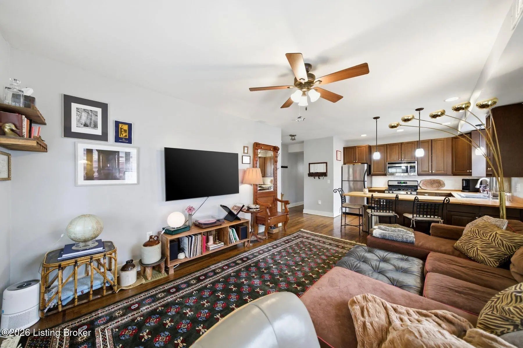 Photo of Listing #1712273