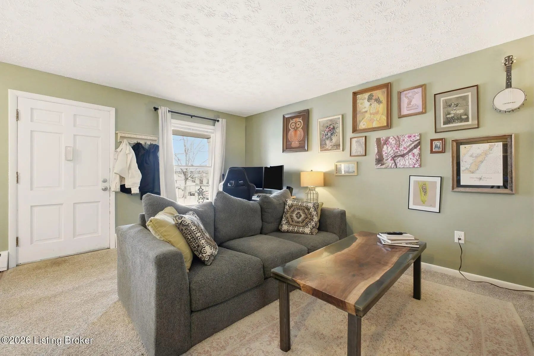 Photo of Listing #1712323