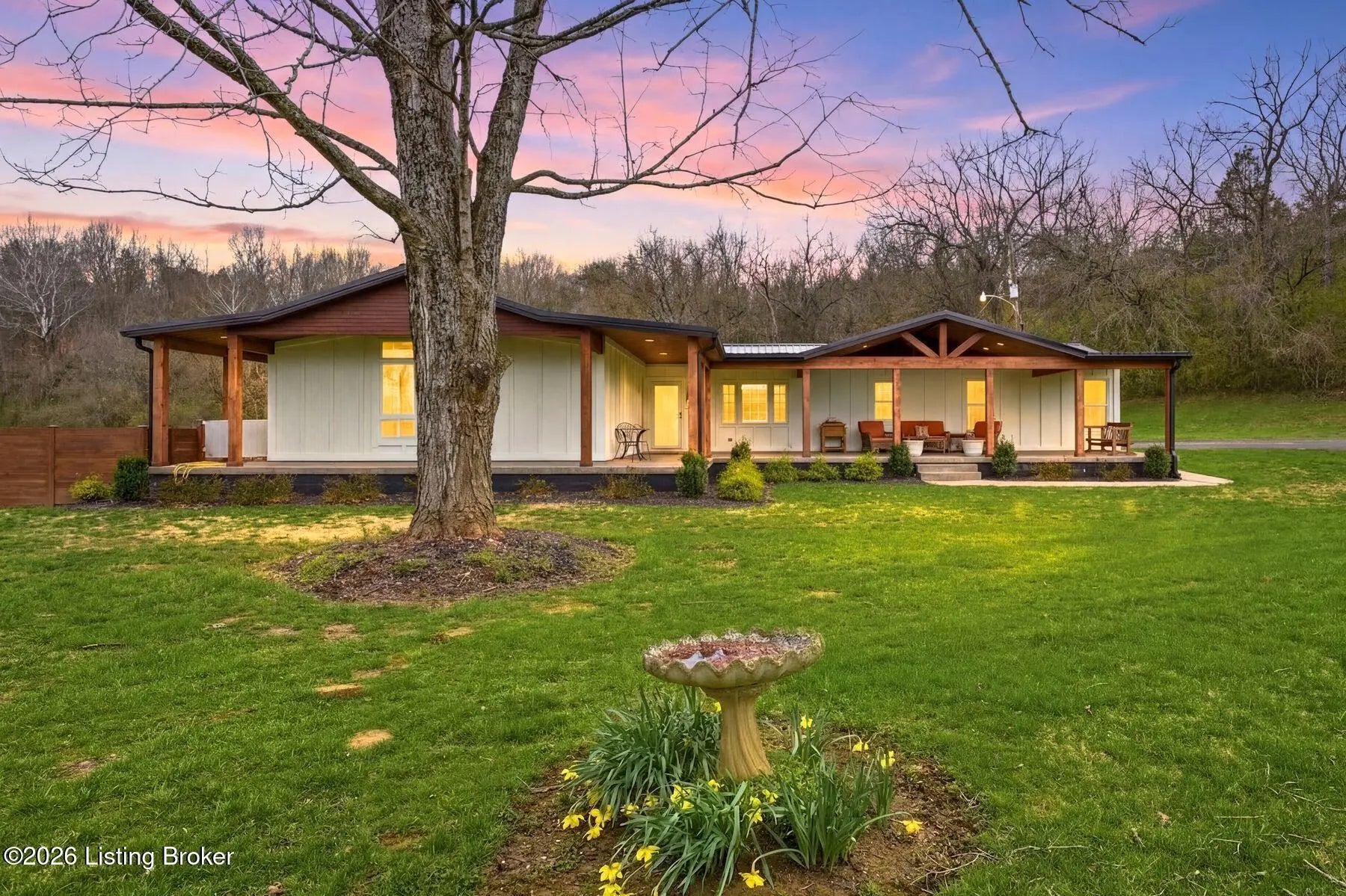 Photo of Listing #1712379