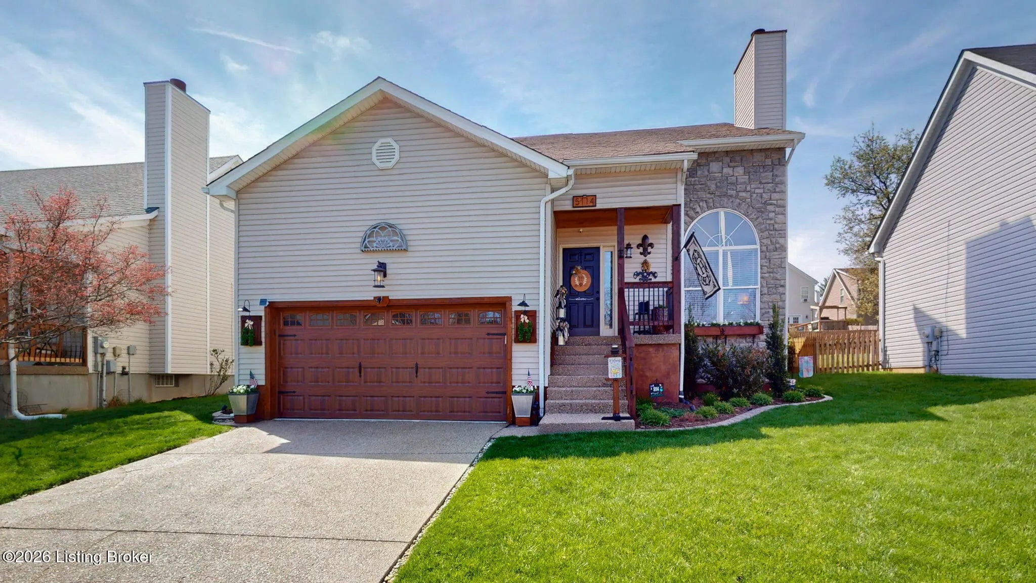 Photo of Listing #1712612