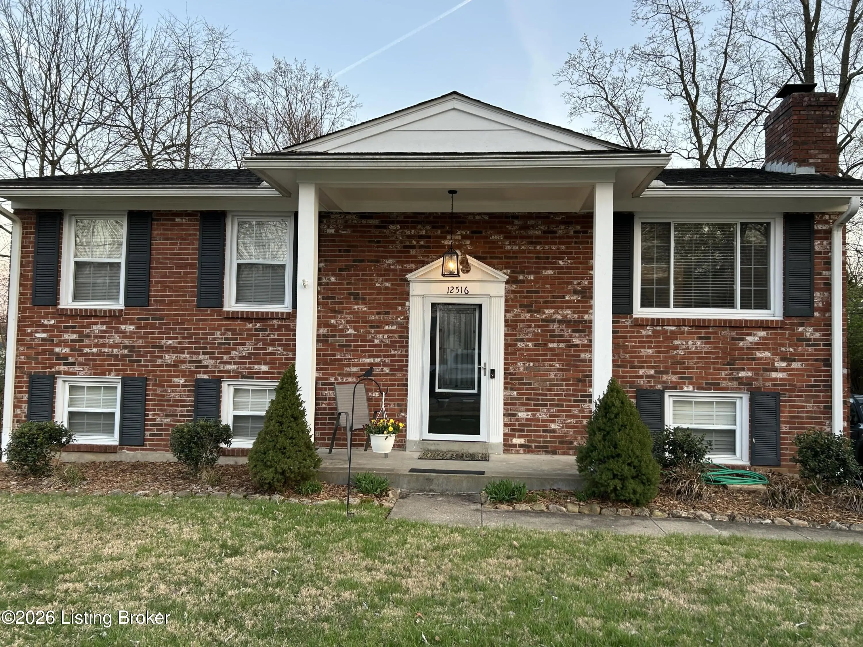 Photo of Listing #1712557