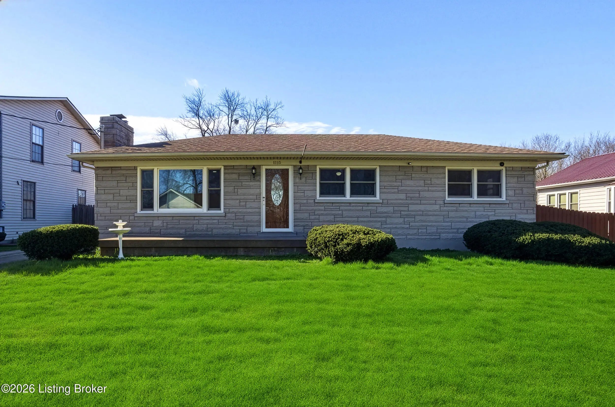 Photo of Listing #1712383