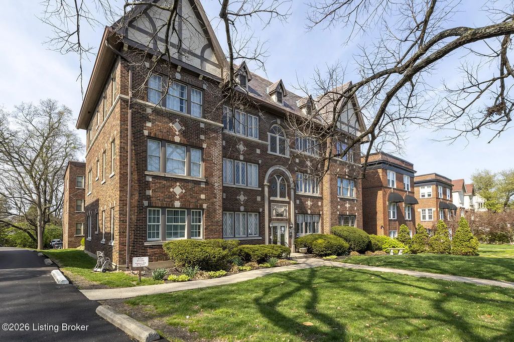 2043 Douglass Blvd Apt 21, Louisville