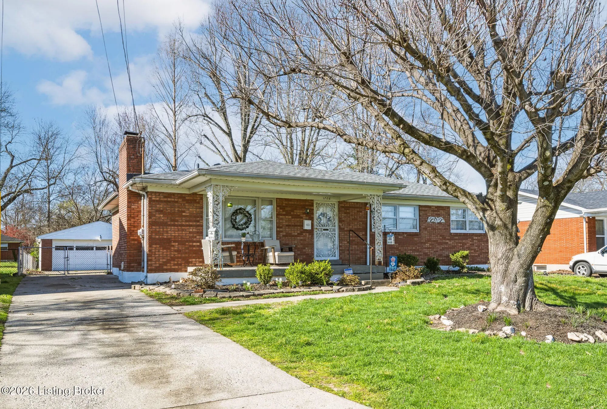 Photo of Listing #1712519