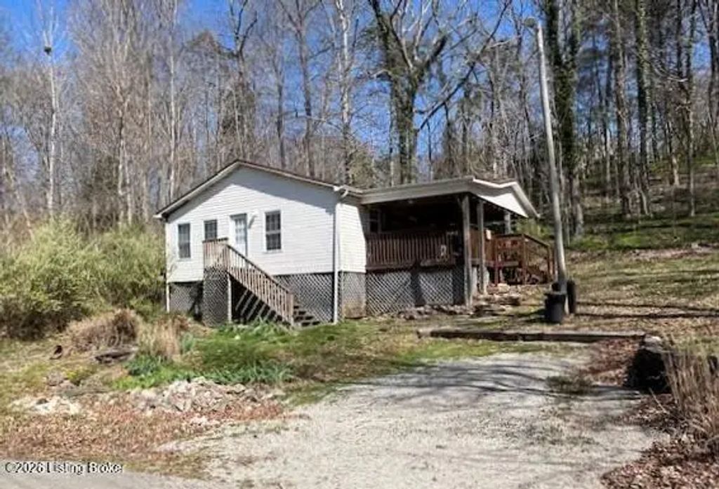 641 S Riverbend Rd, Leitchfield