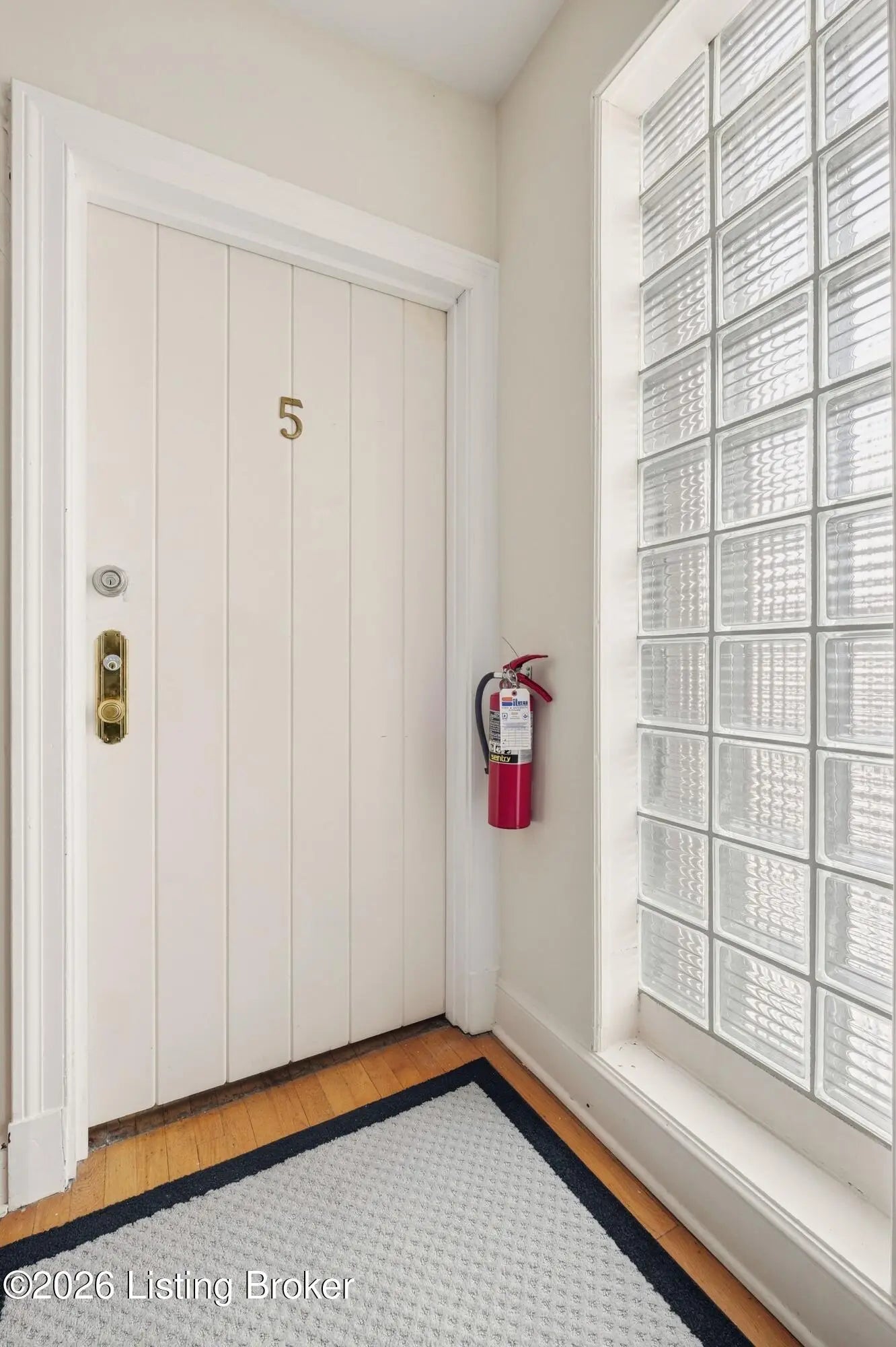 Photo of Listing #1712647