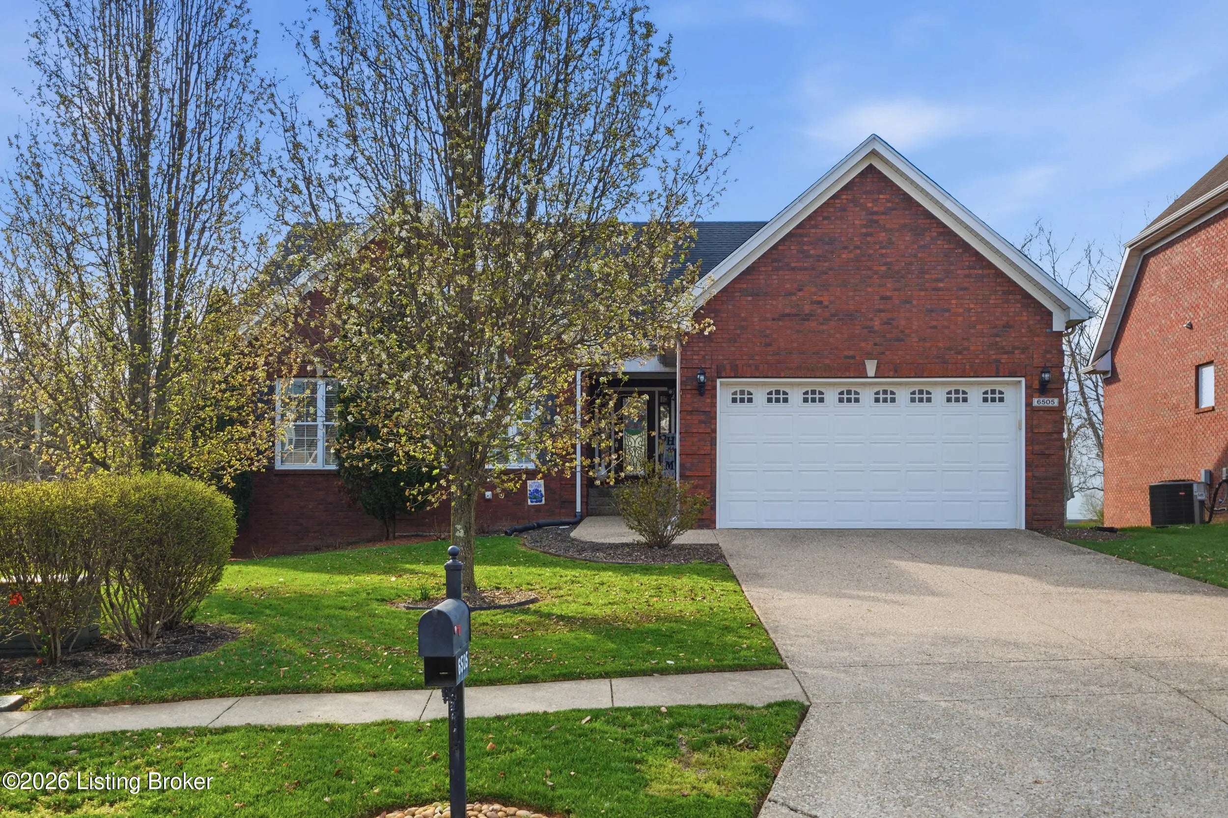 Photo of Listing #1712670