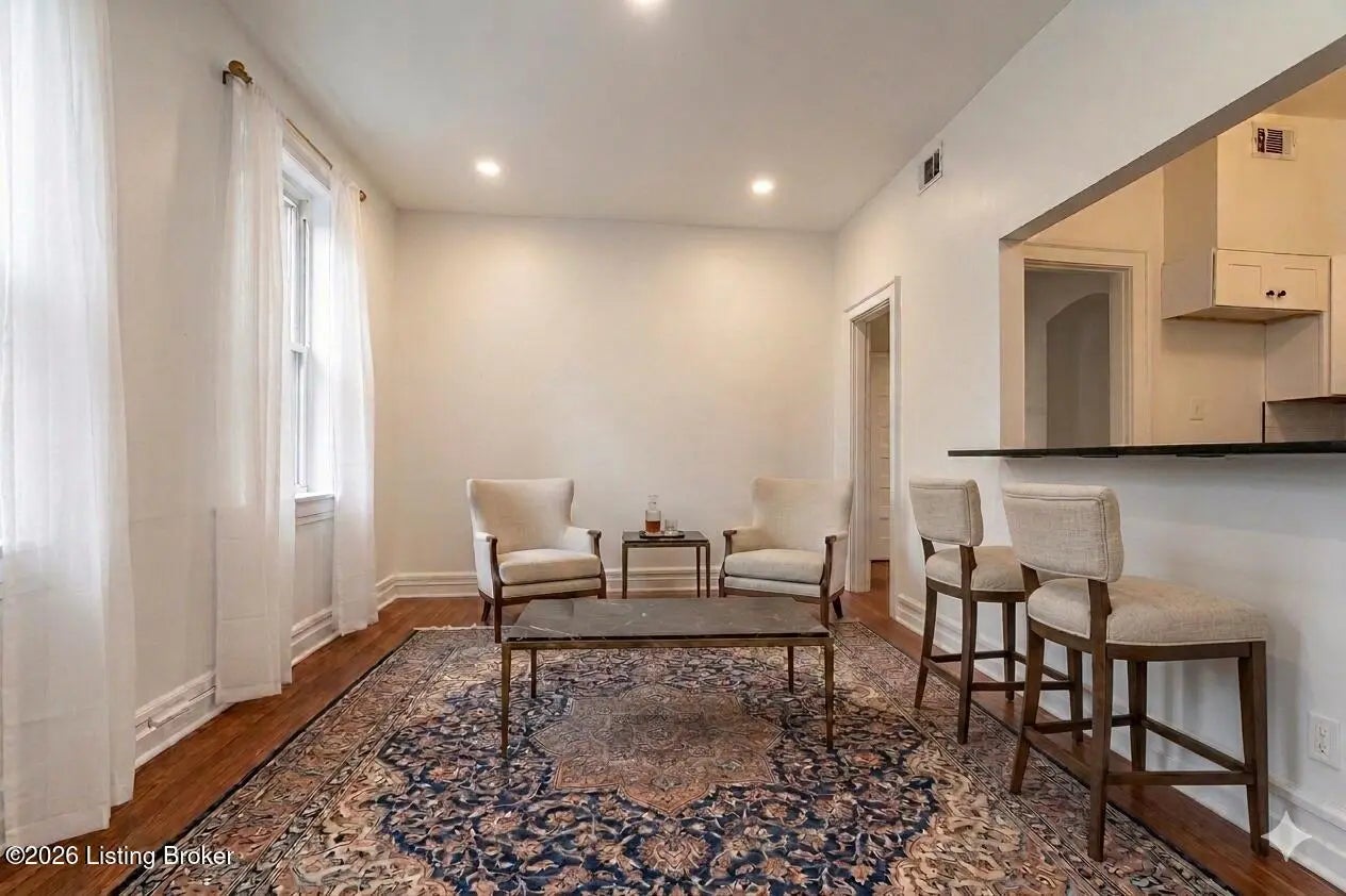 Photo of Listing #1712627