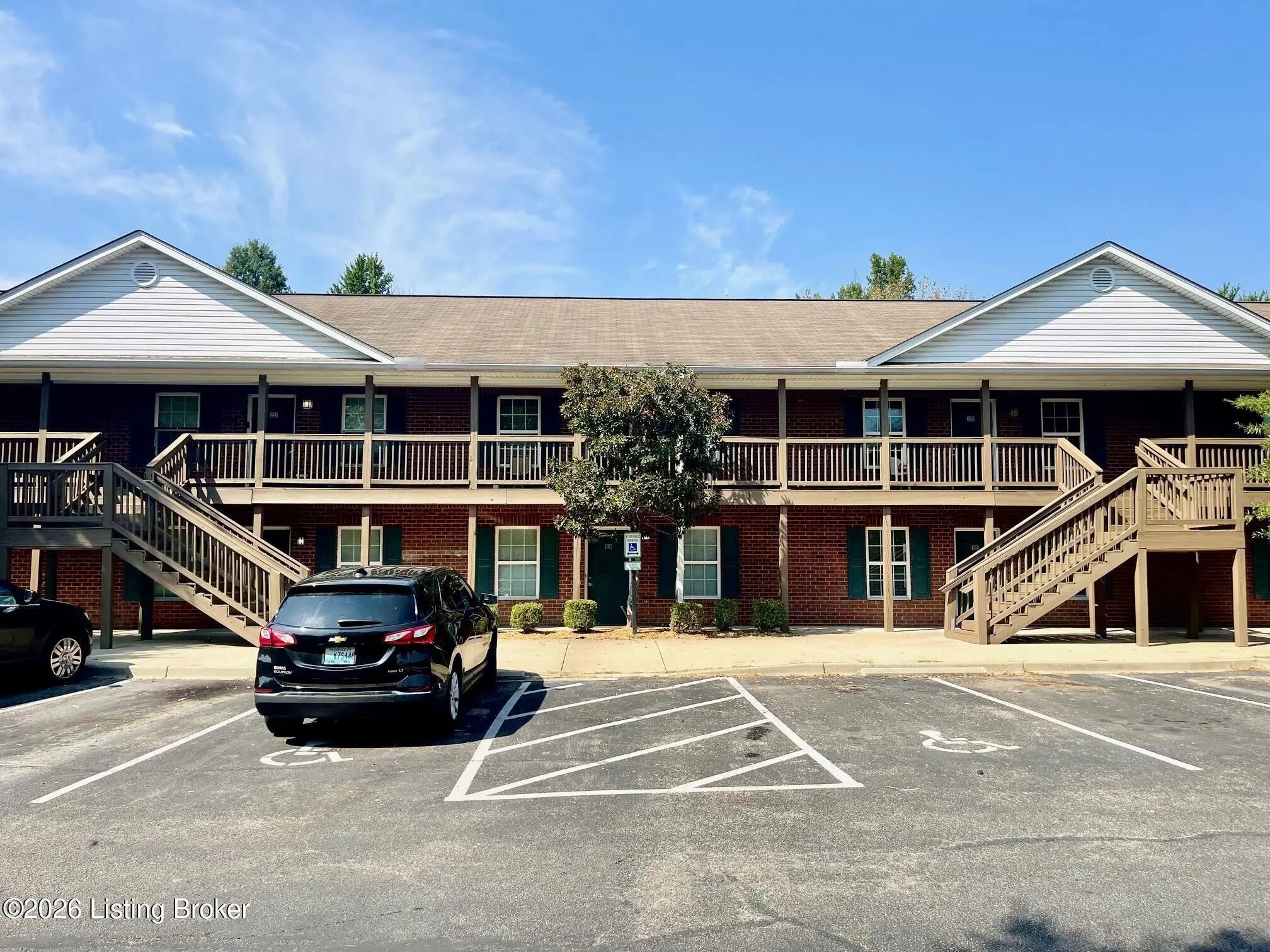 Photo of Listing #1712711