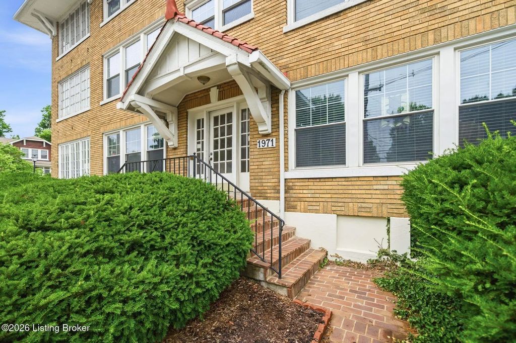 1971 Bardstown Rd Apt 7, Louisville
