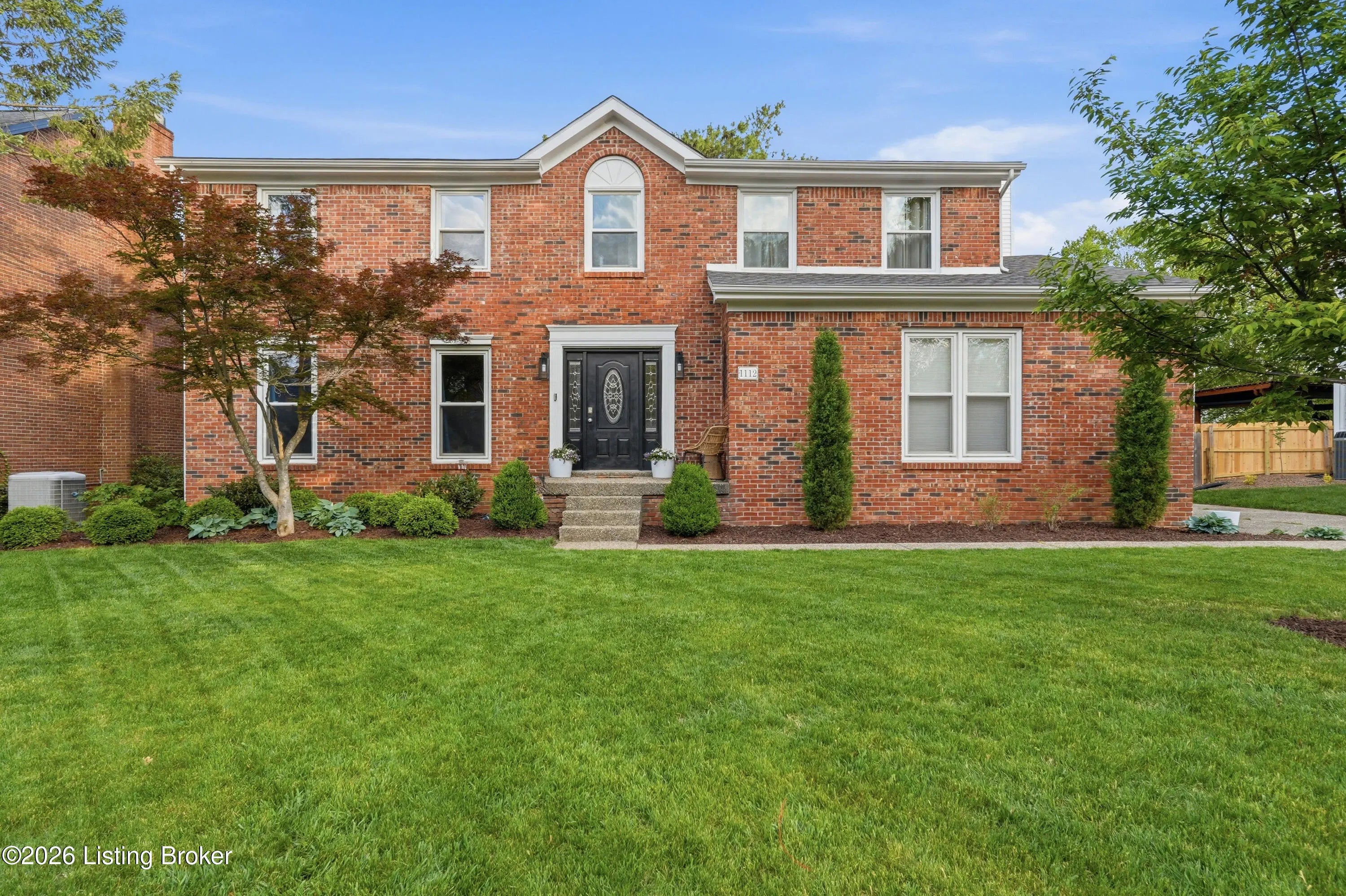 Photo of Listing #1714477