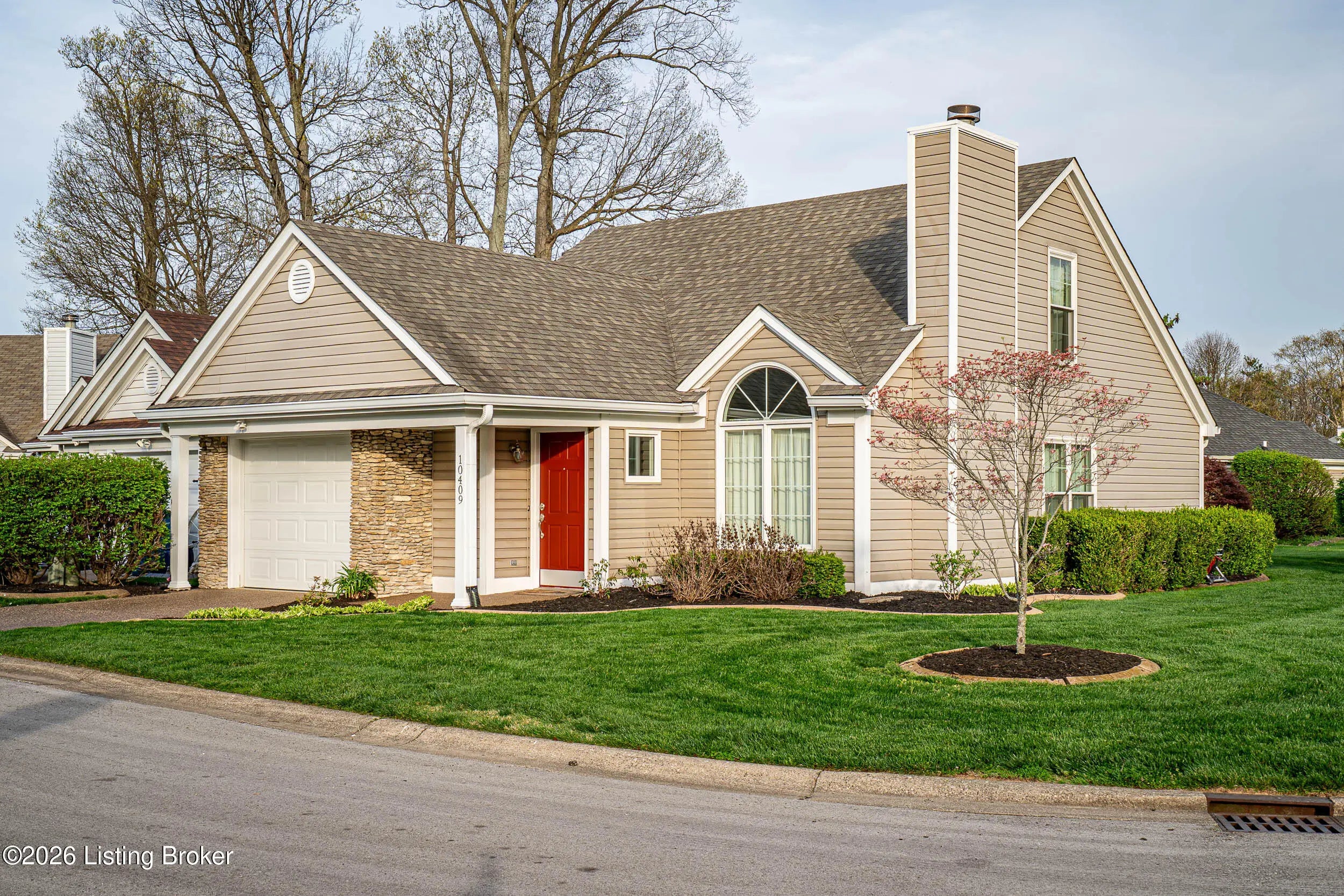 Photo of Listing #1713309