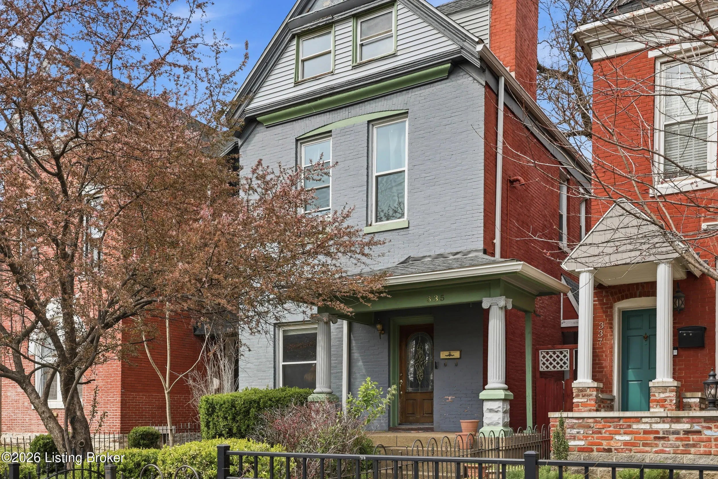 Photo of Listing #1713176