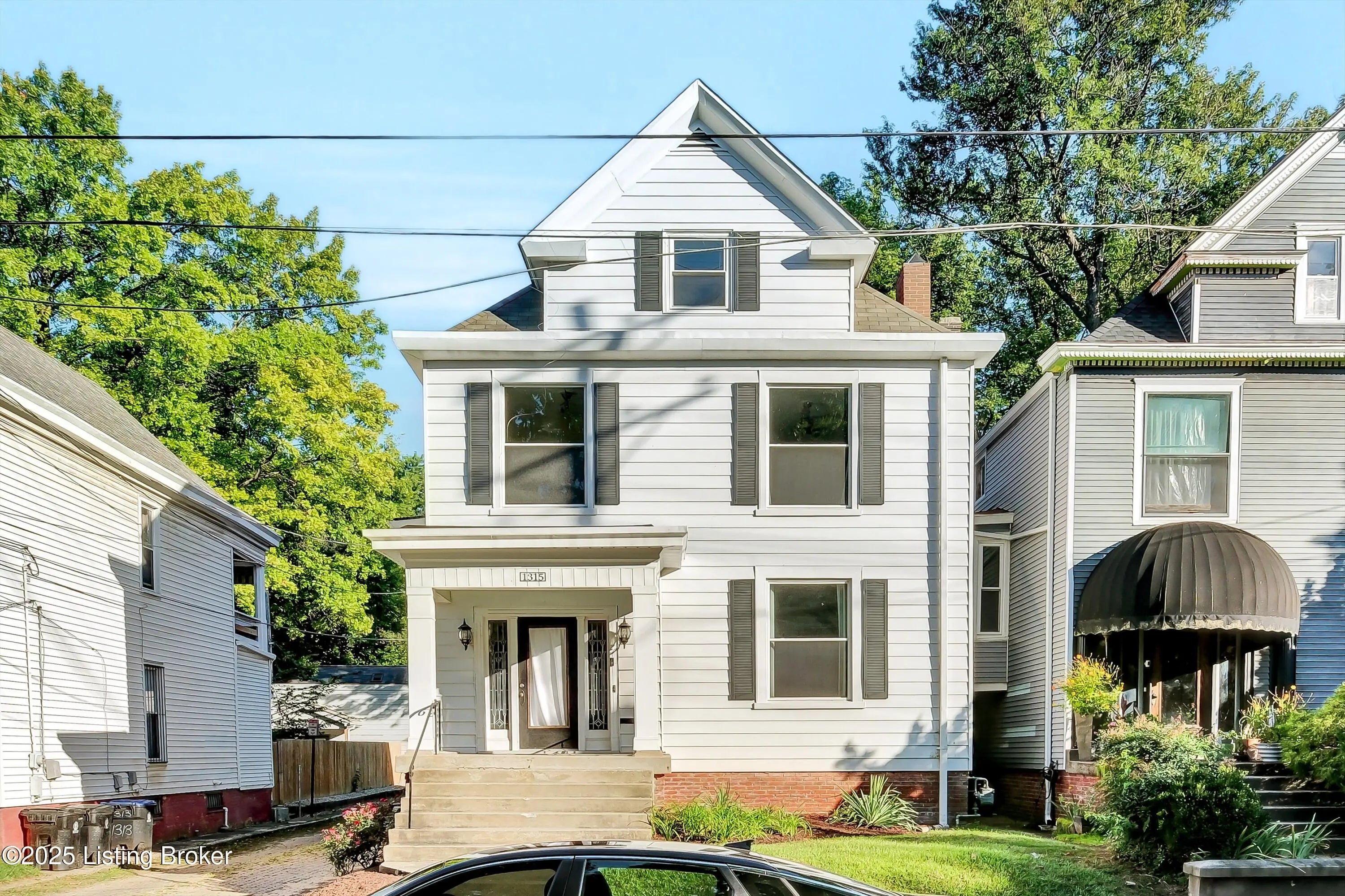 Photo of Listing #1712950