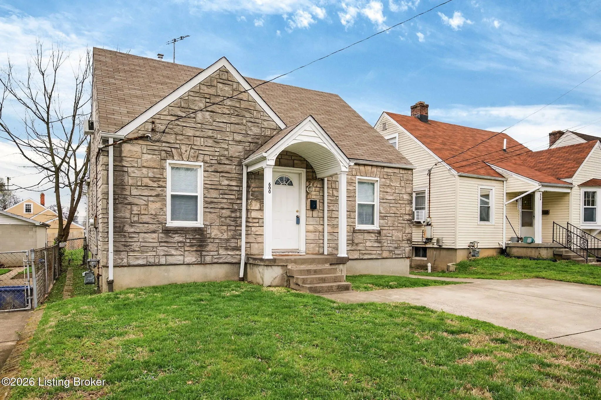 Photo of Listing #1713308