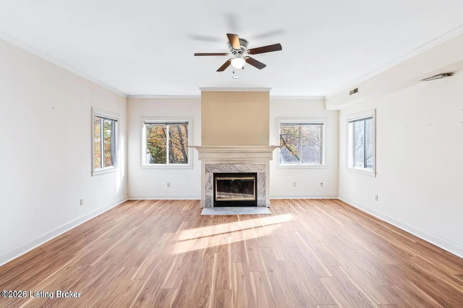 Photo of Listing #1713004