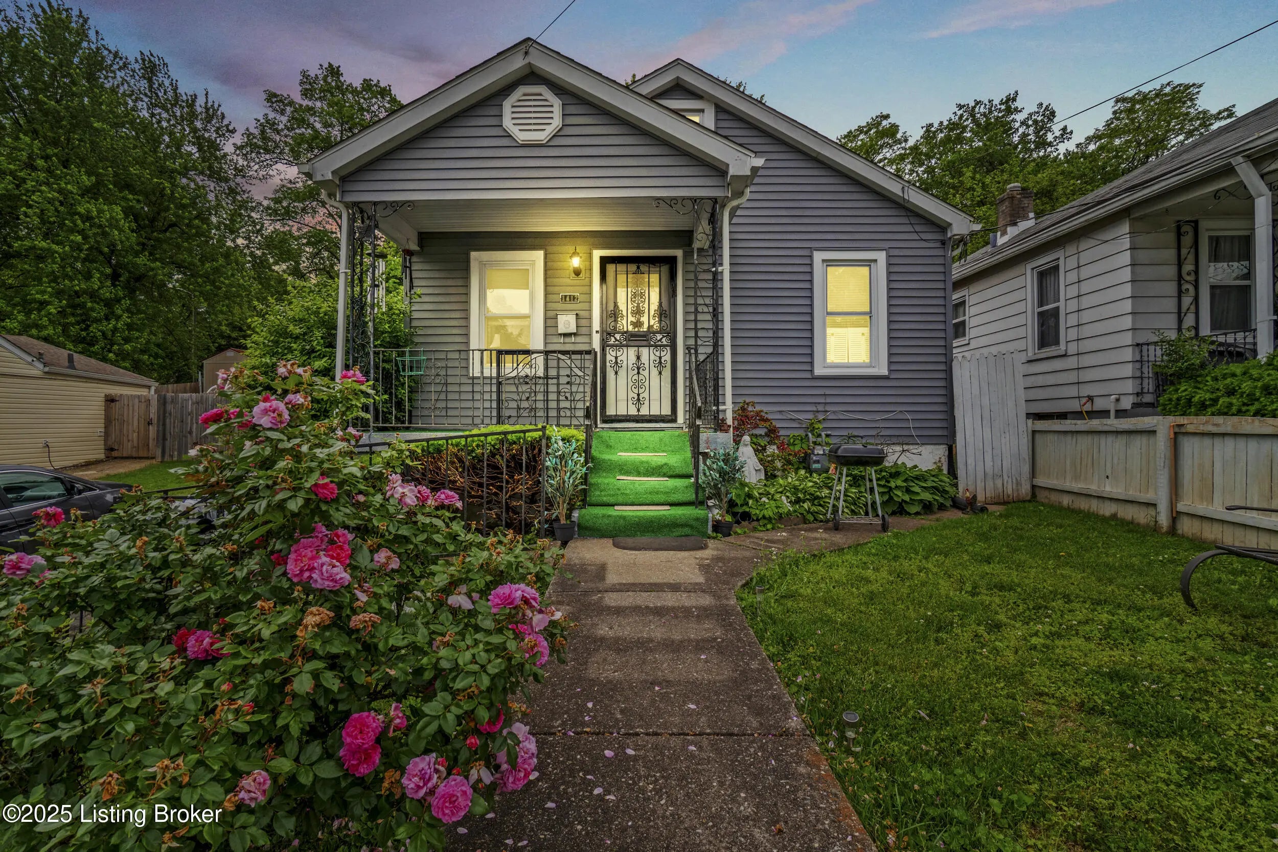 Photo of Listing #1713051