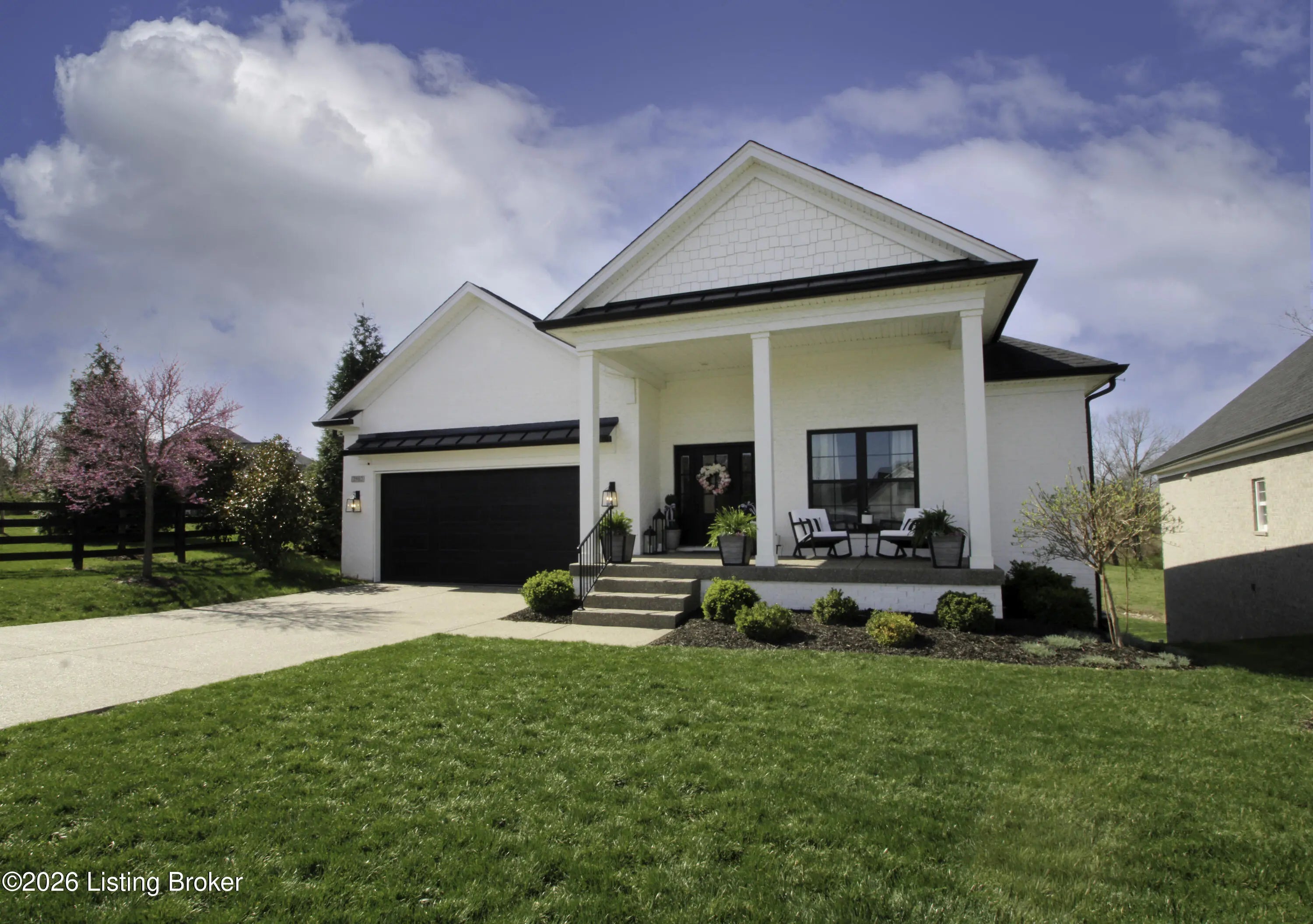 Photo of Listing #1713077