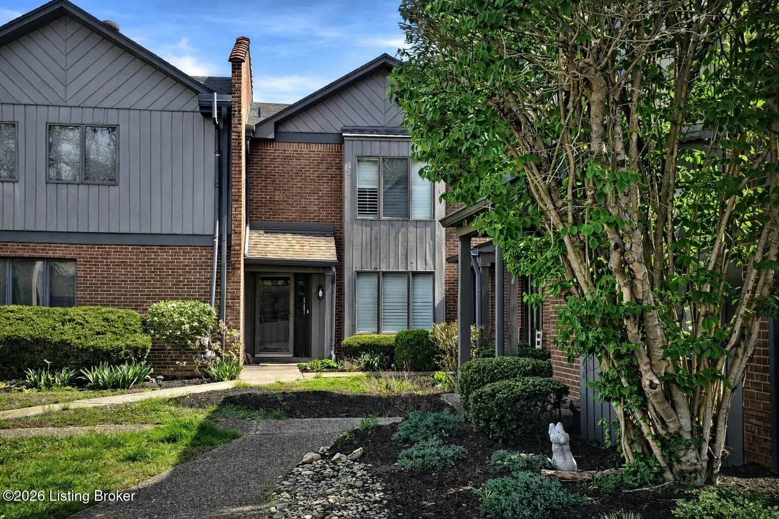 Photo of Listing #1713328