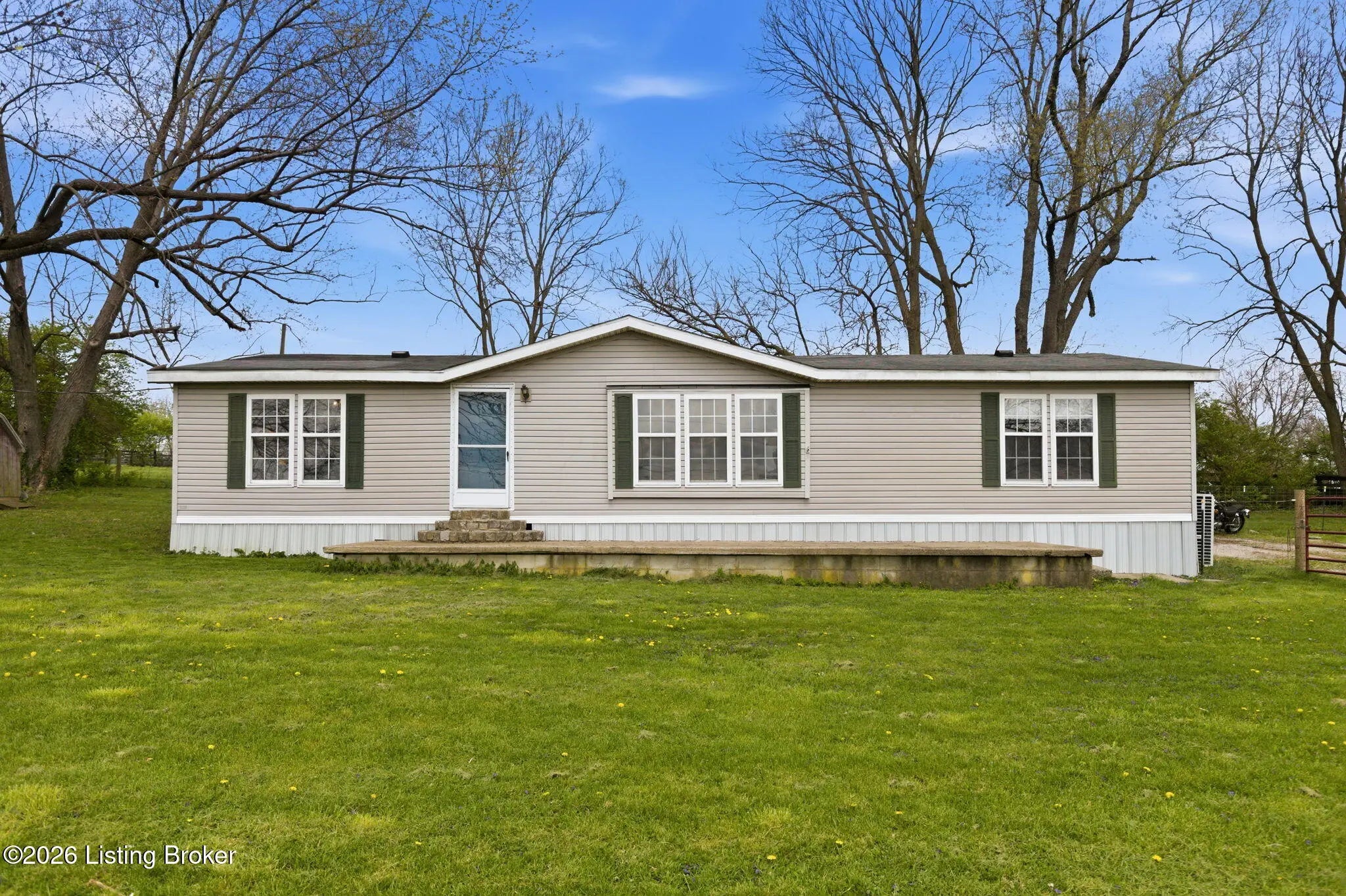 Photo of Listing #1713136