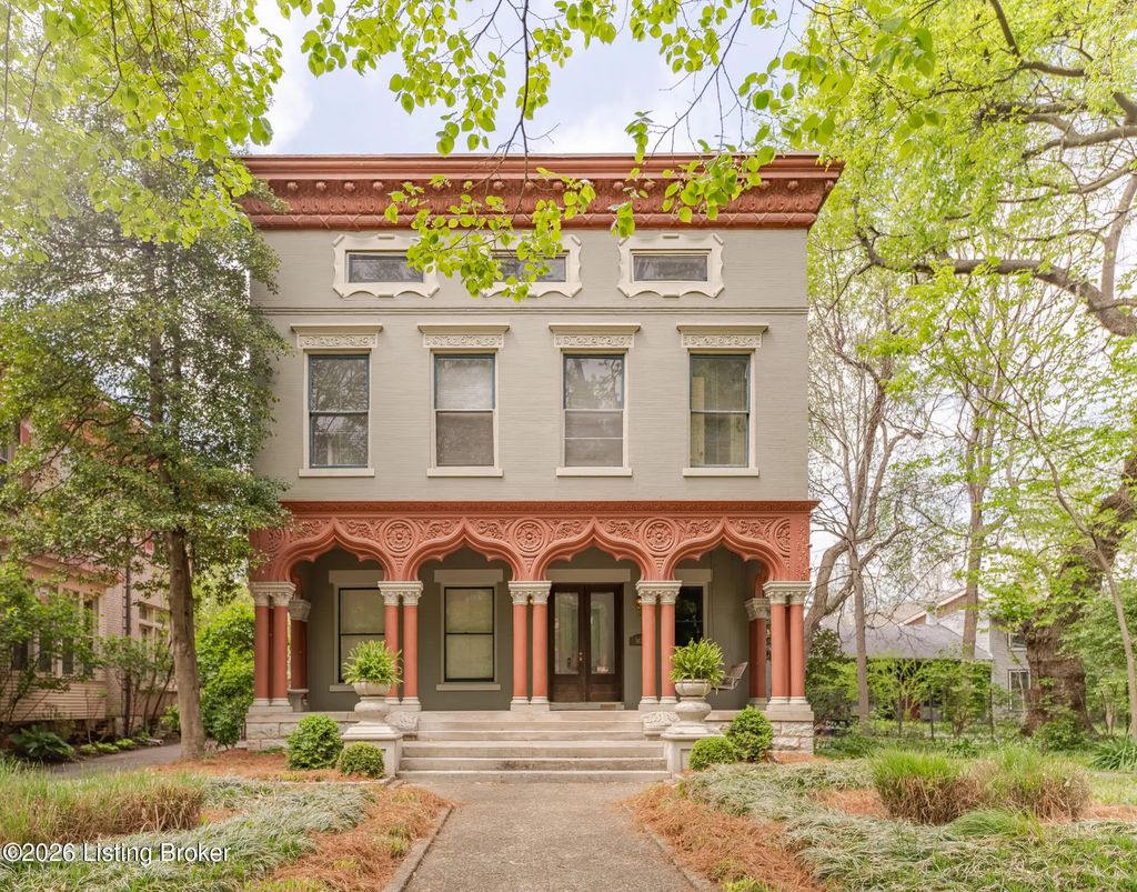 1424 St James Ct, Louisville