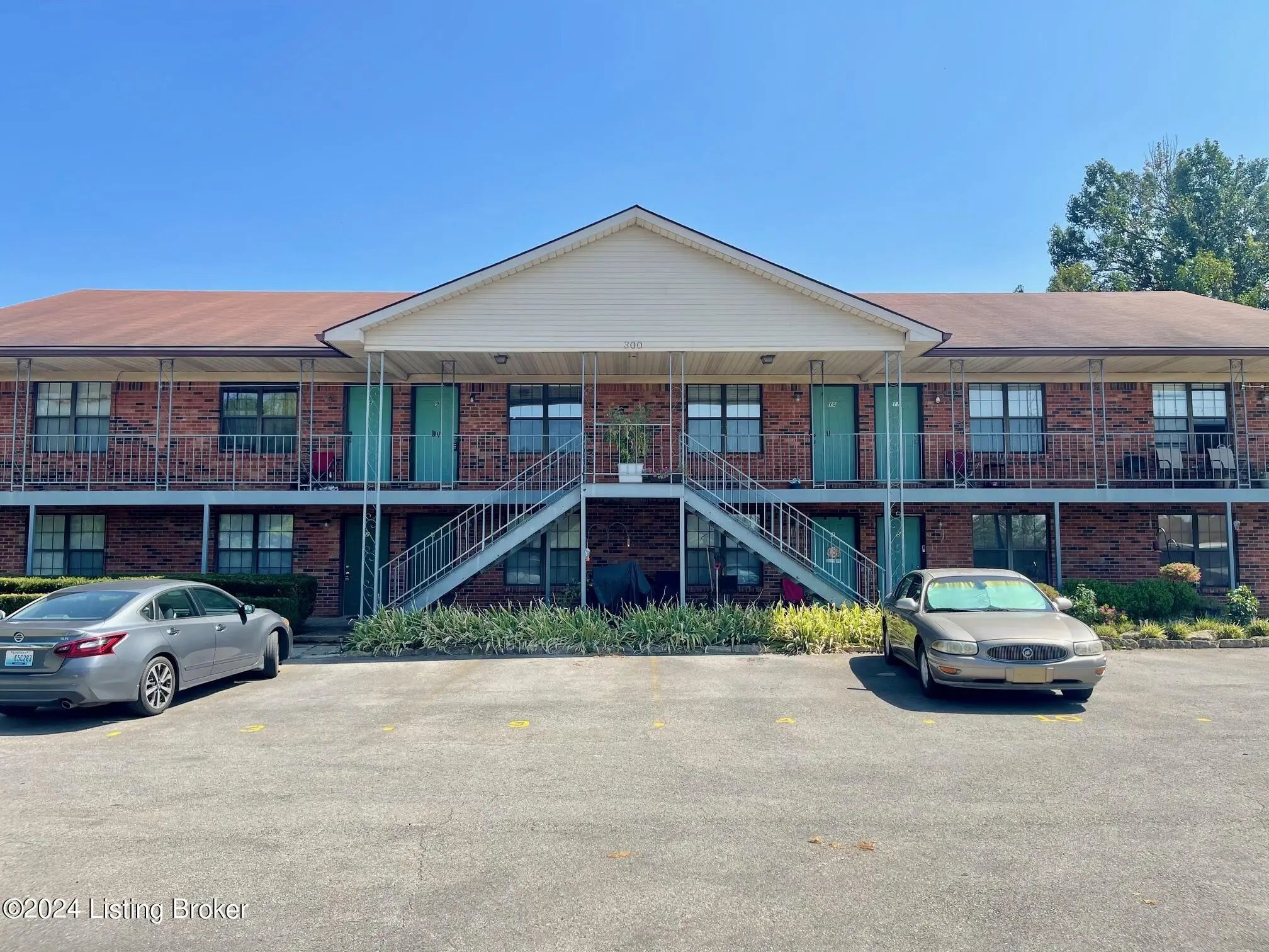 Photo of Listing #1713089