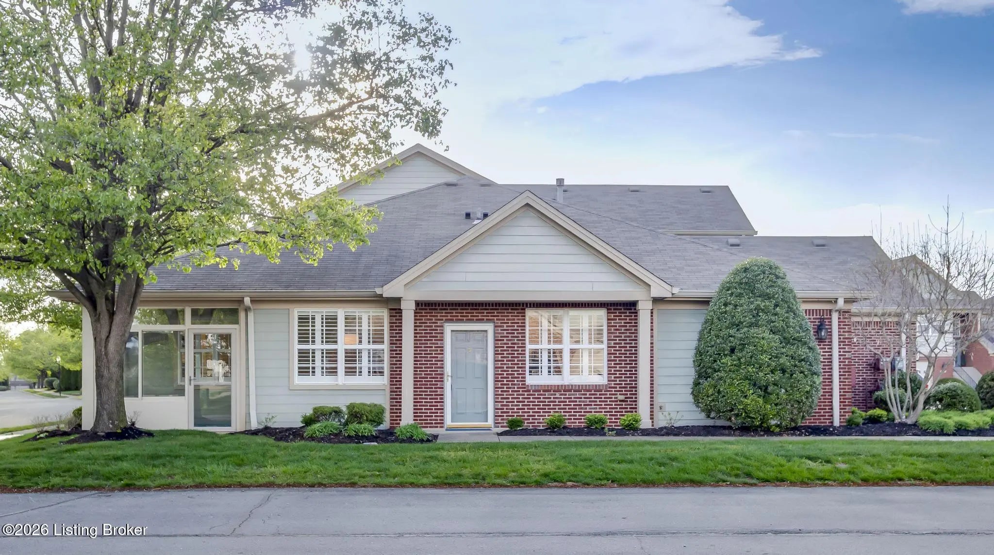 Photo of Listing #1713117