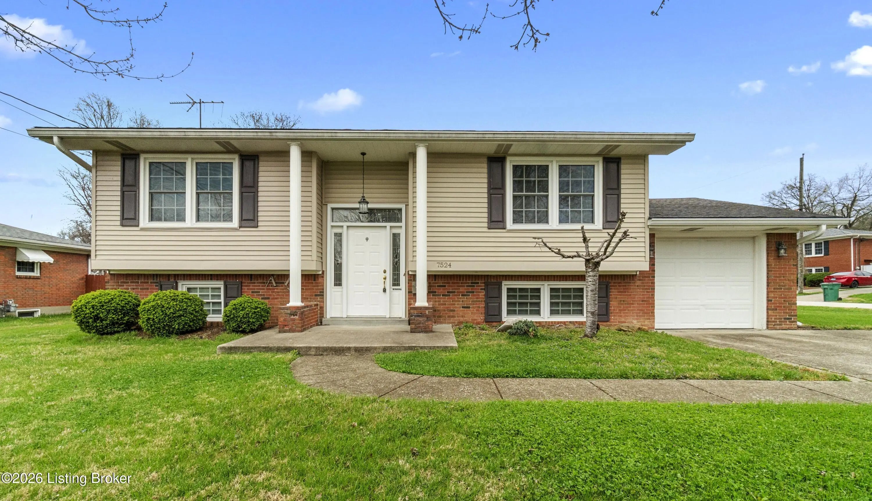 Photo of Listing #1713122