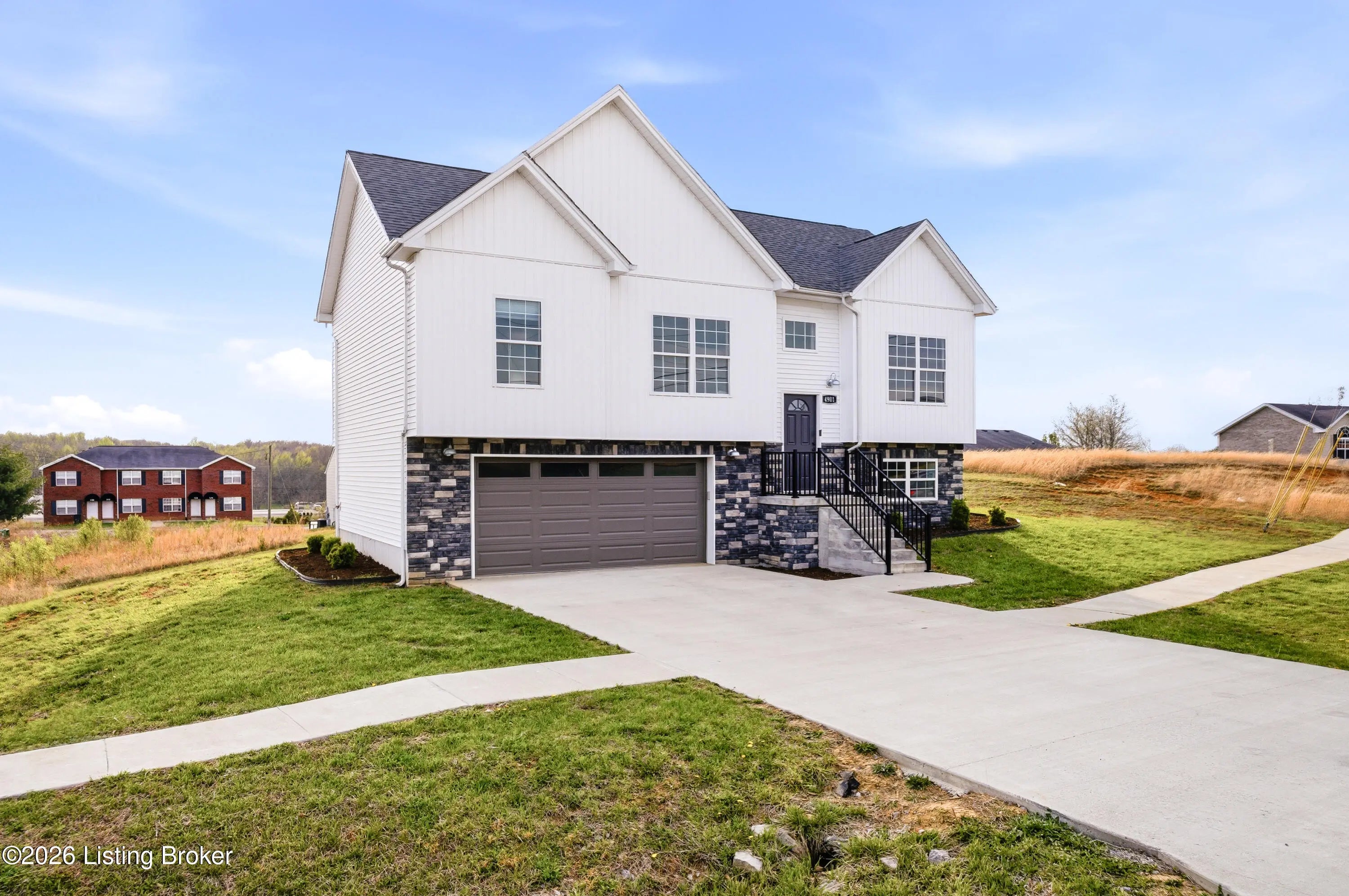 Photo of Listing #1713306