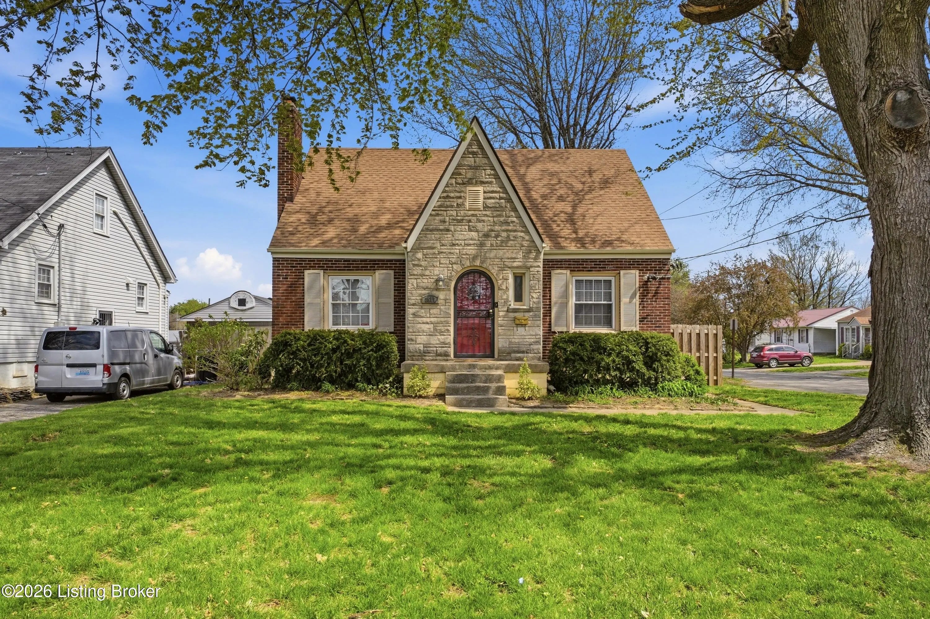 Photo of Listing #1713291