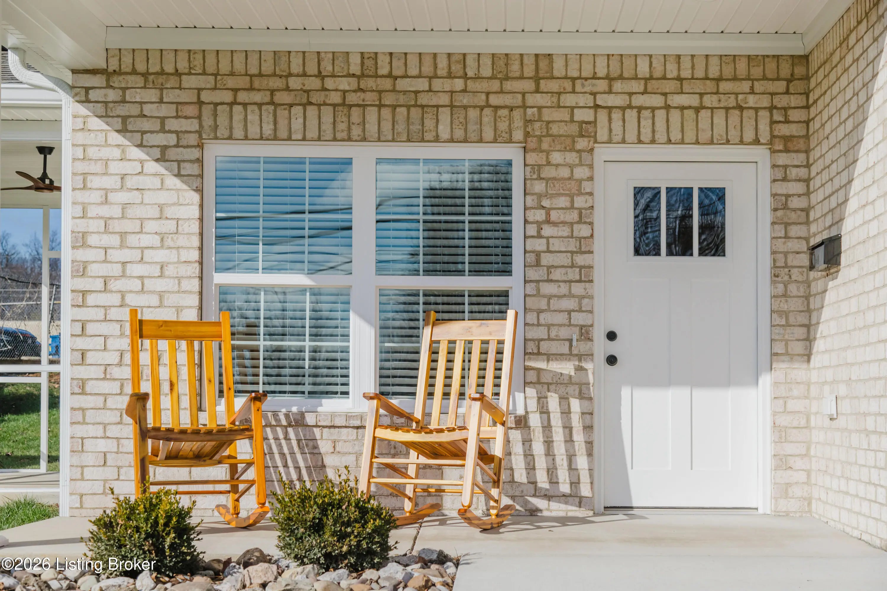 Photo of Listing #1713353