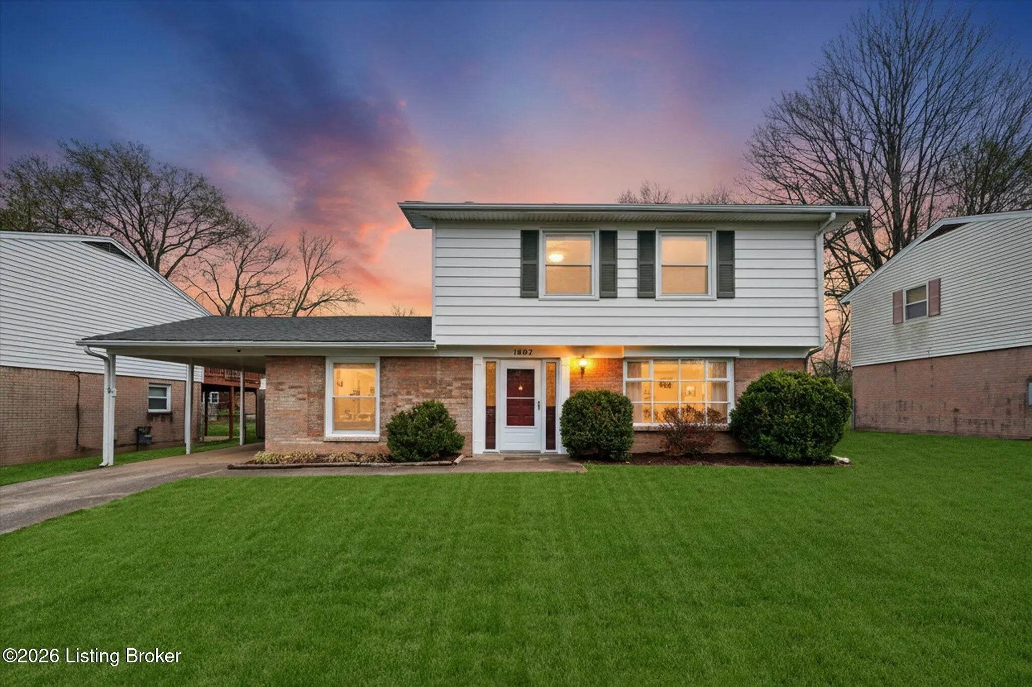 Photo of Listing #1713288