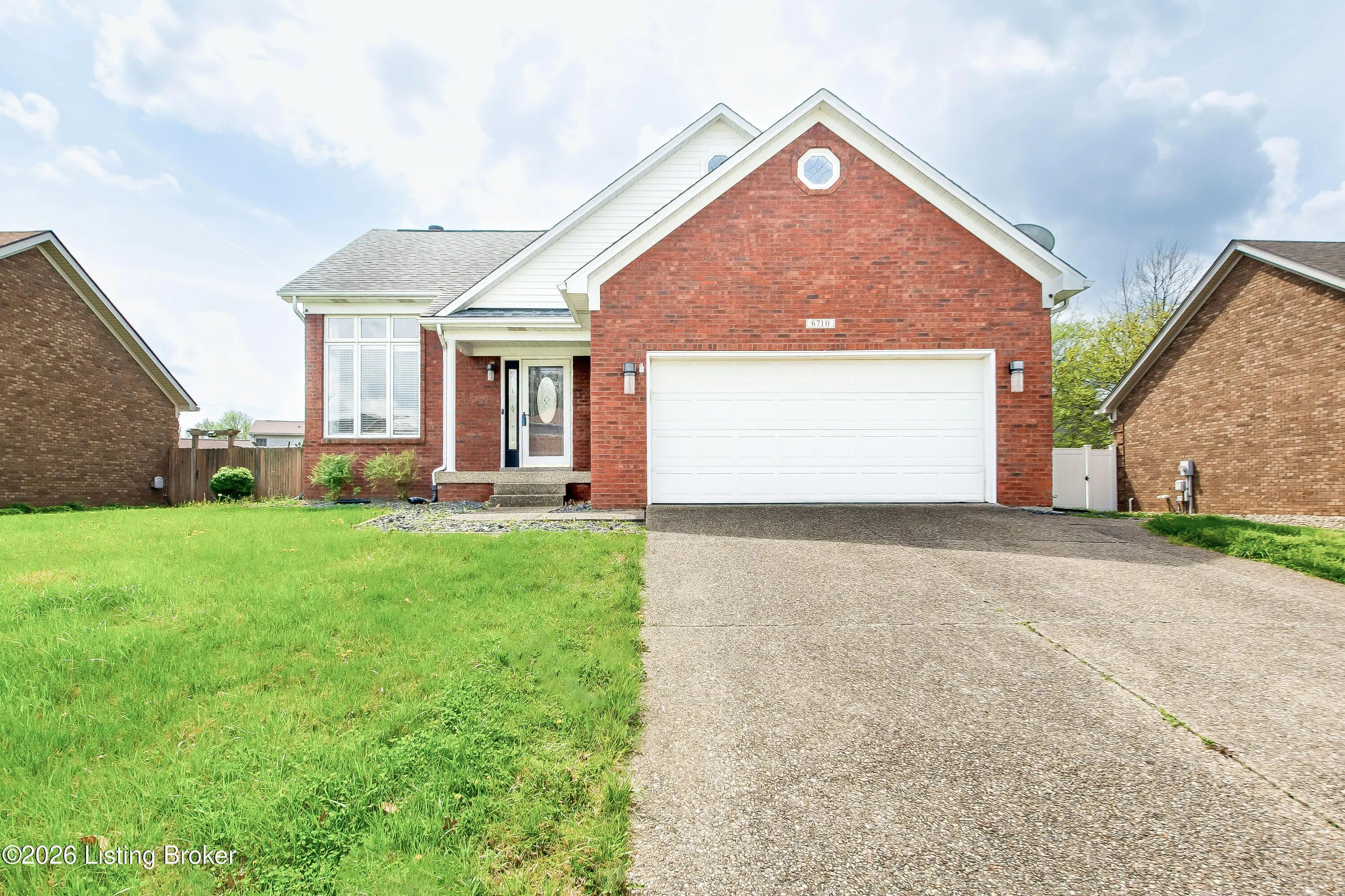 Photo of Listing #1713302