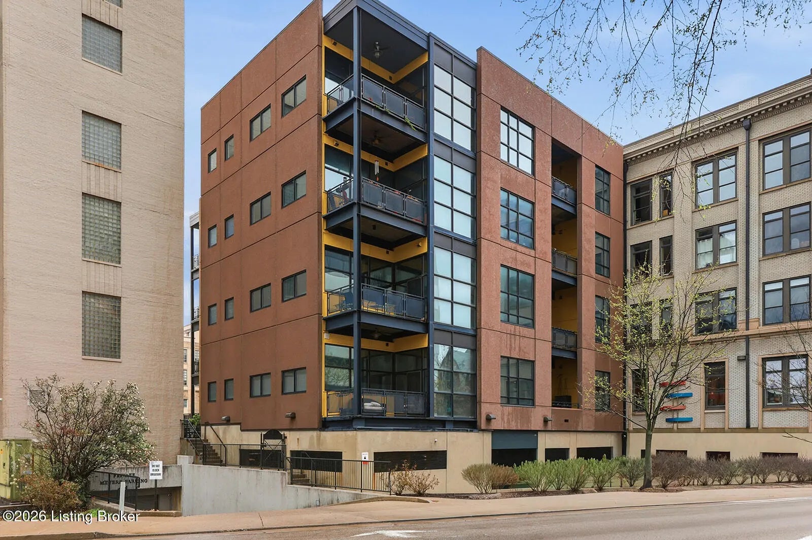 Photo of Listing #1714627