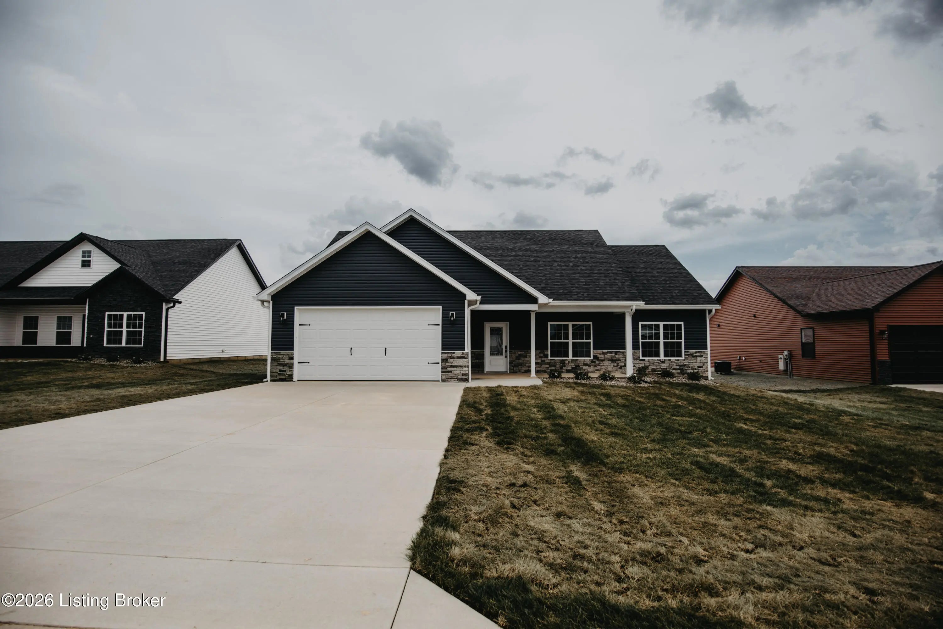 Photo of Listing #1713339