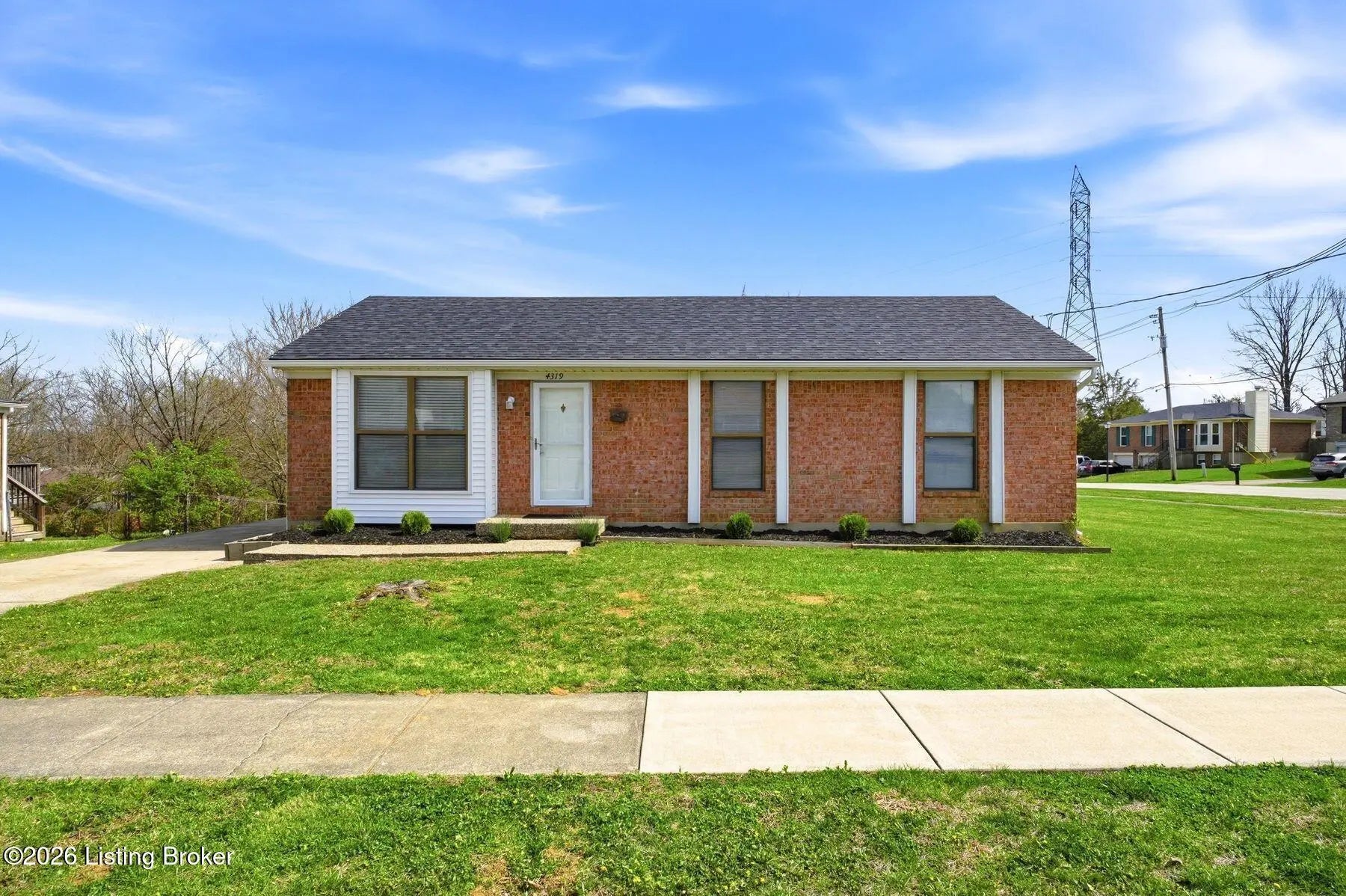 Photo of Listing #1713516