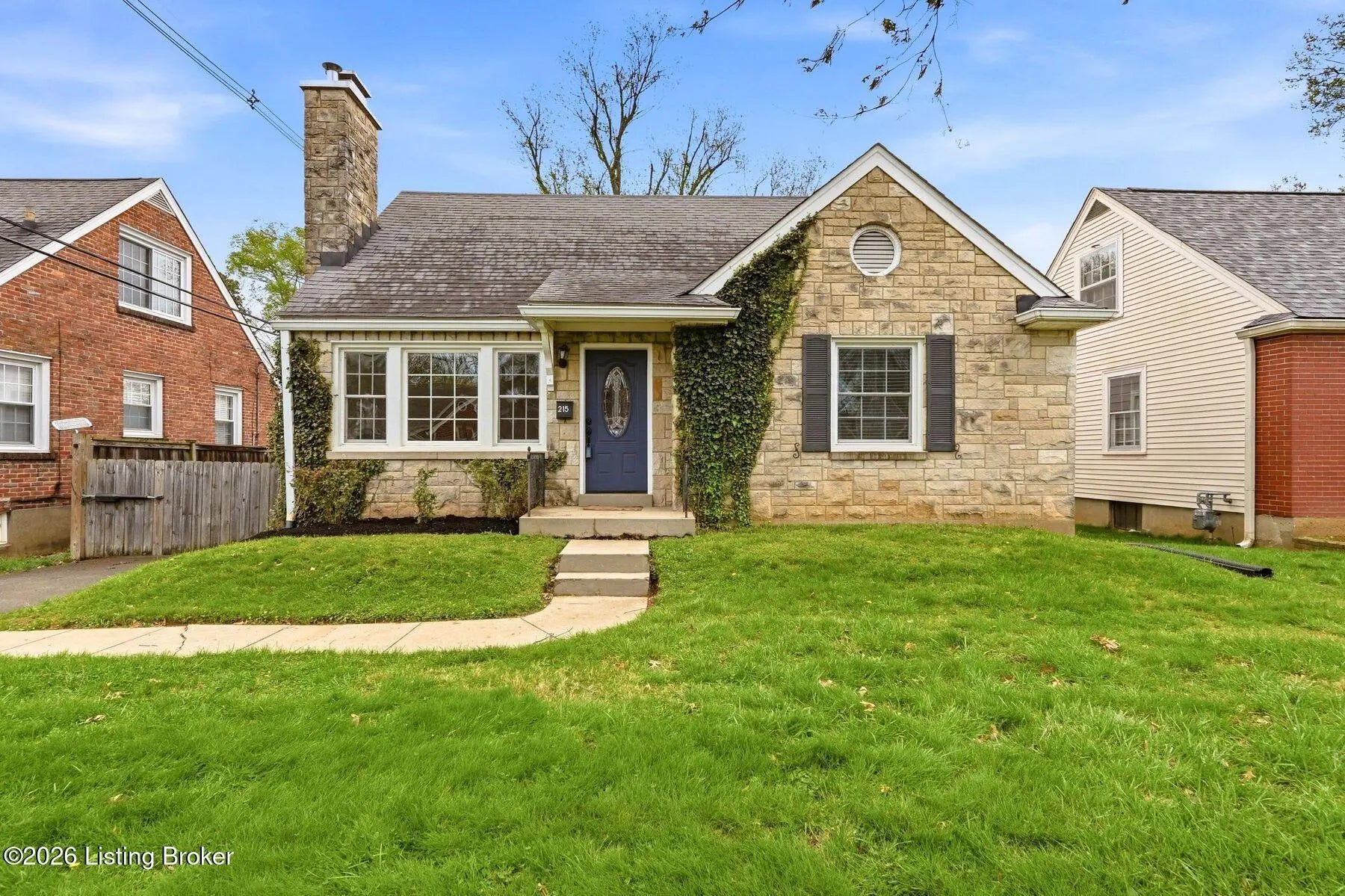 Photo of Listing #1713590