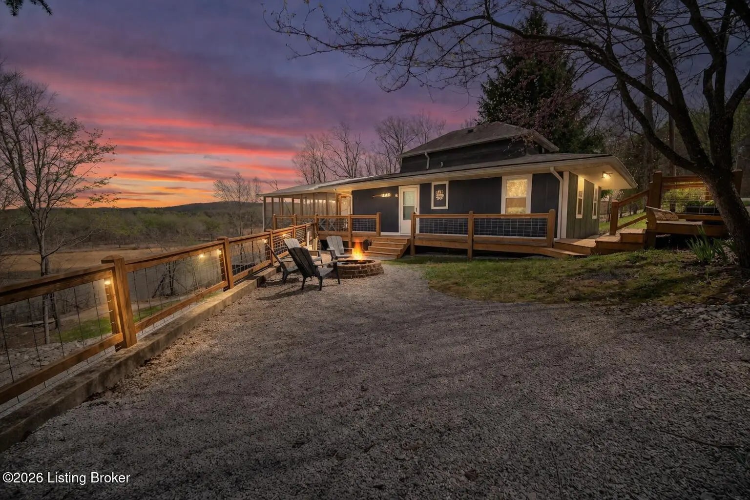 Photo of Listing #1713455