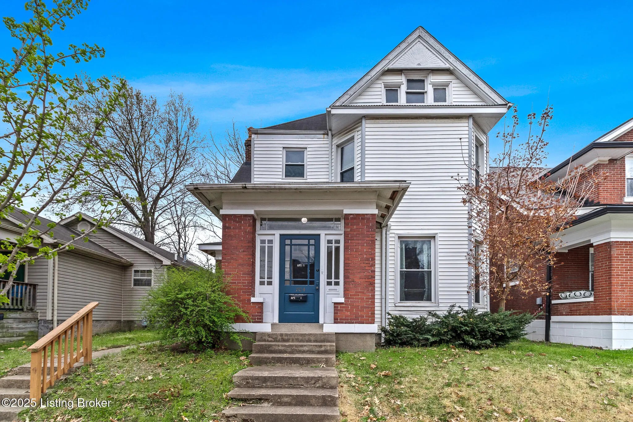 Photo of Listing #1713481