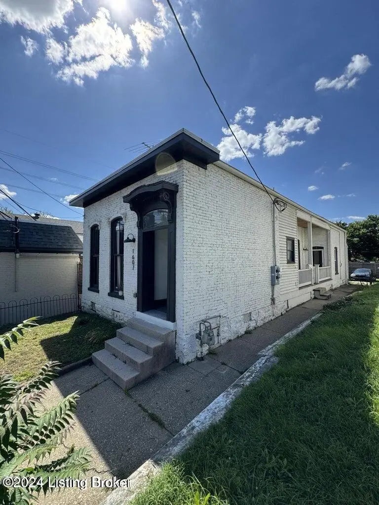 Photo of Listing #1713972