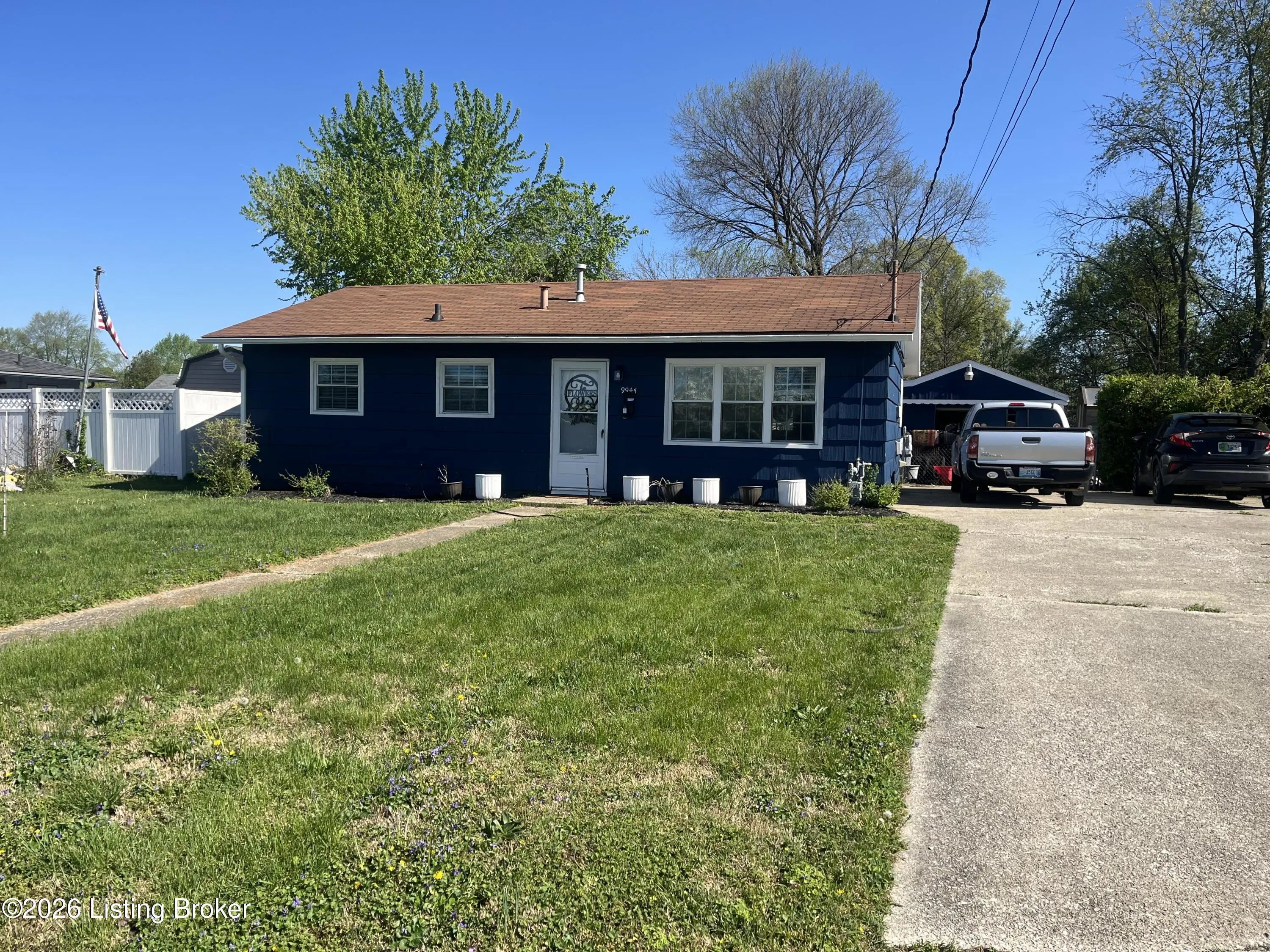 Photo of Listing #1713640