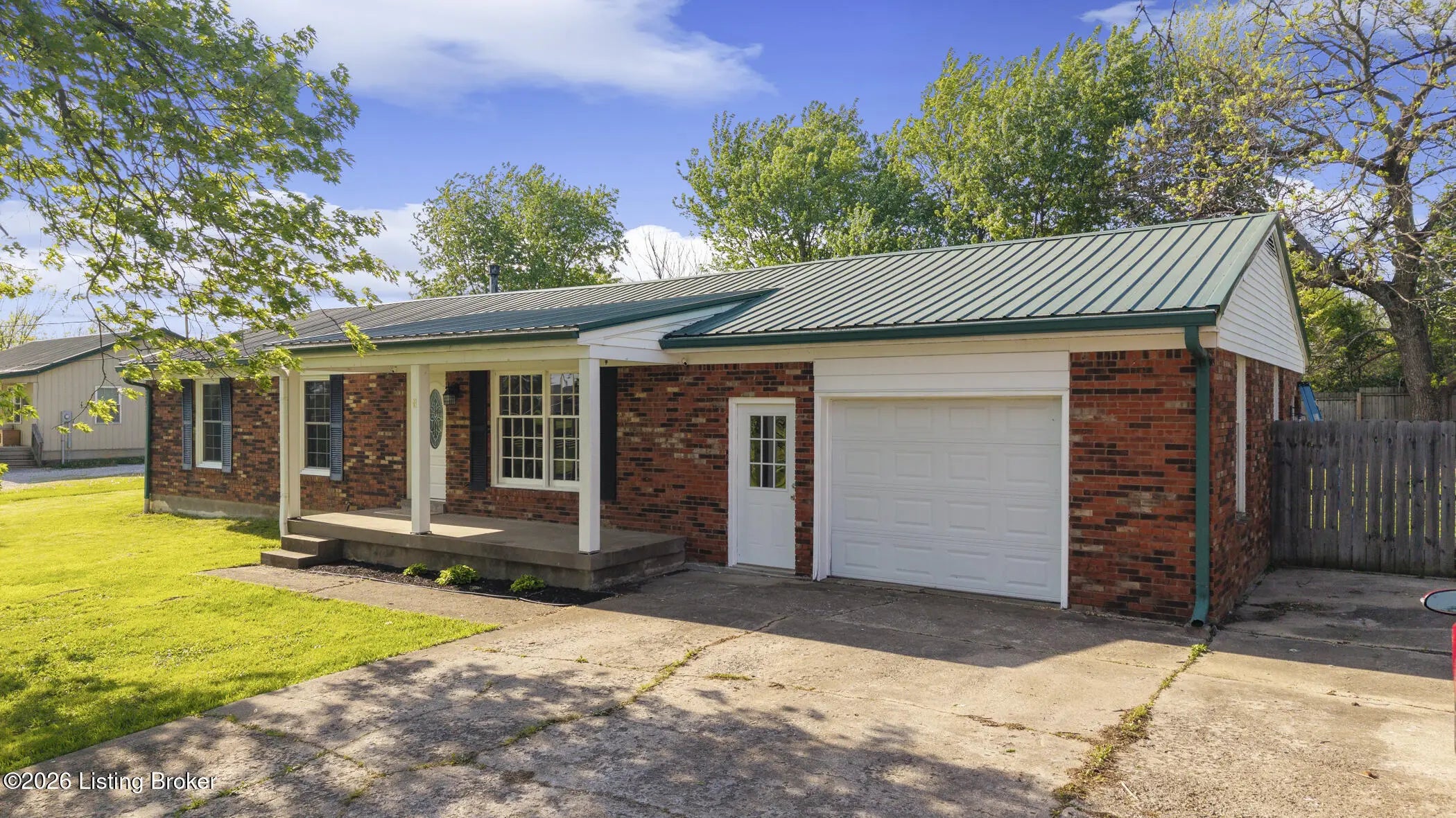 Photo of Listing #1714504