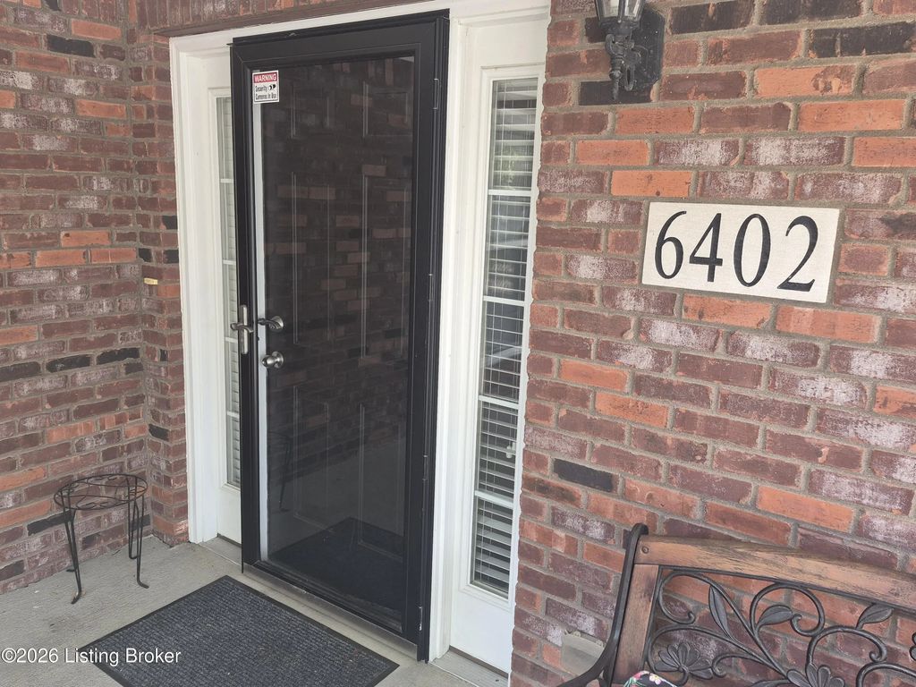 6402 Renate Rd, Louisville