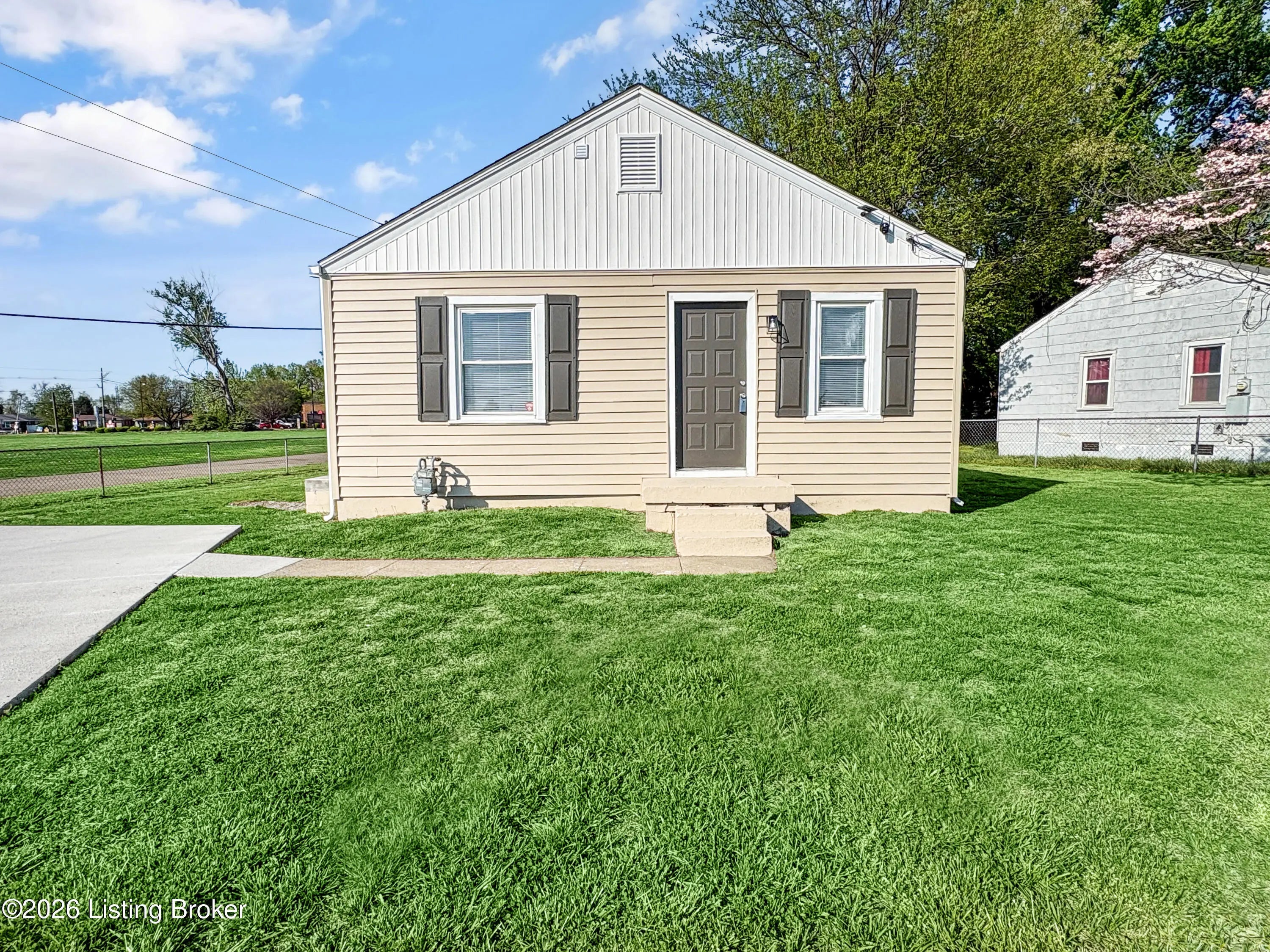 Photo of Listing #1713712