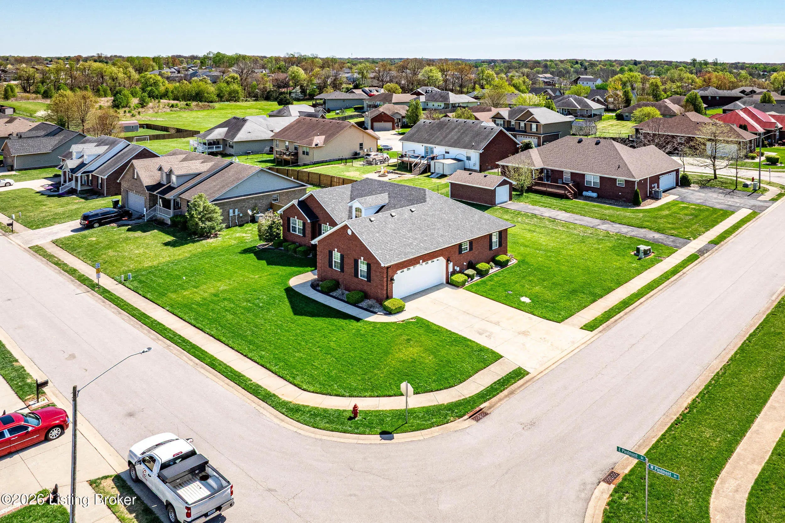 Photo of Listing #1714142