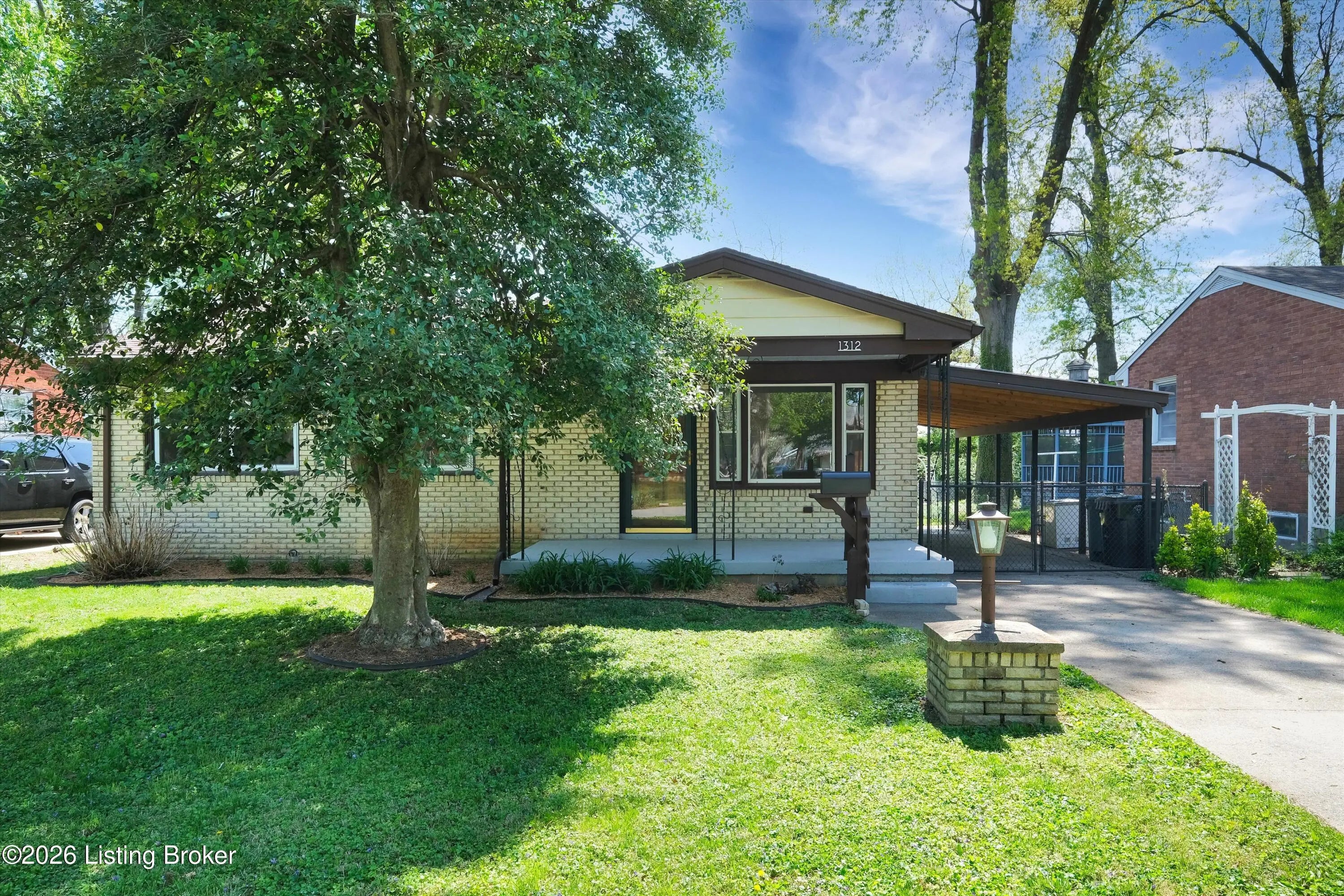 Photo of Listing #1713795